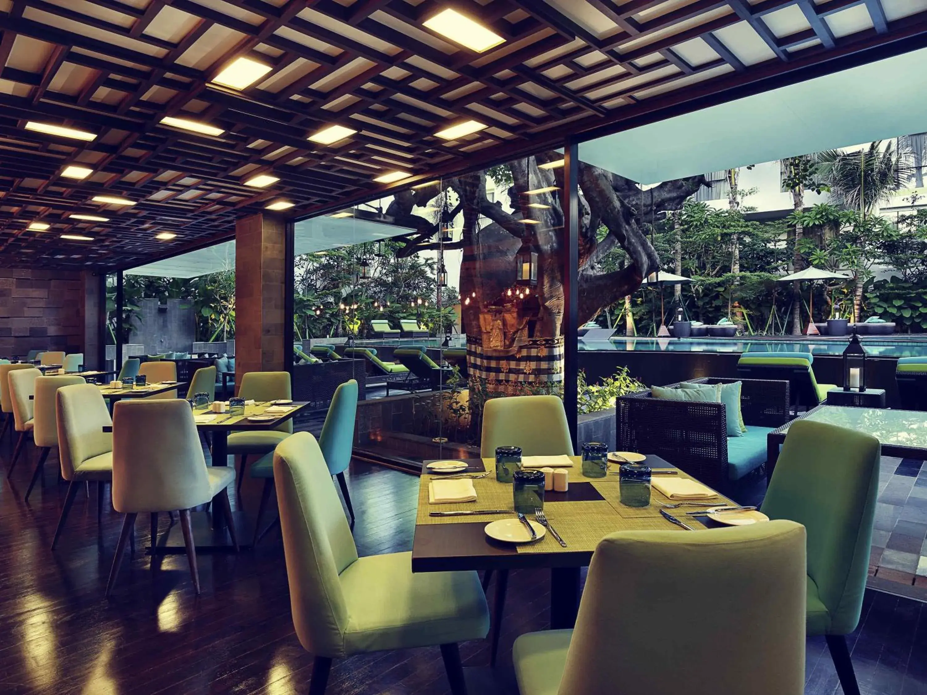 Restaurant/places to eat in Mercure Bali Legian Restaurant/places to eat in Mercure Bali Legian