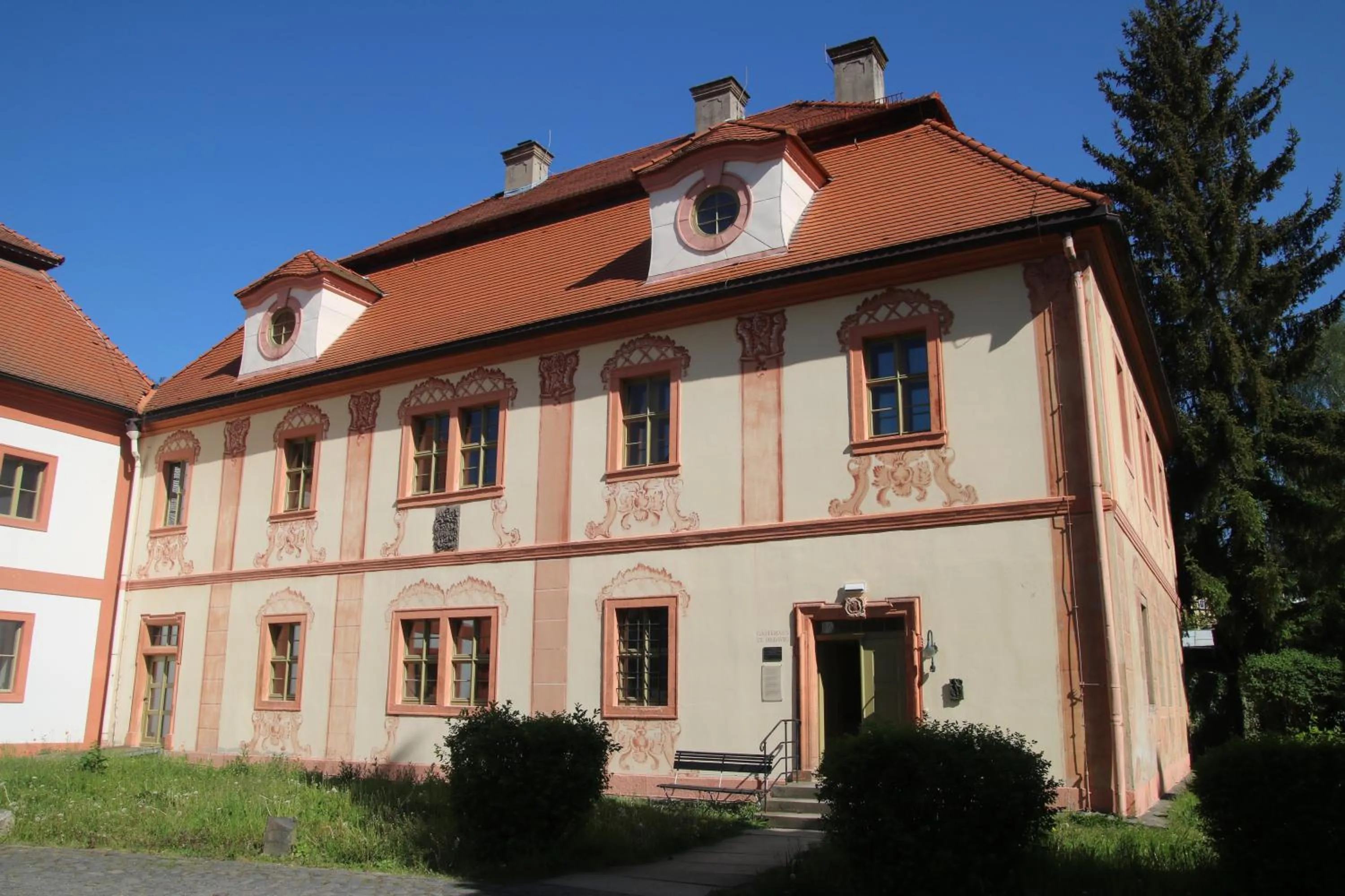 Property building in Gästehäuser St. Marienthal