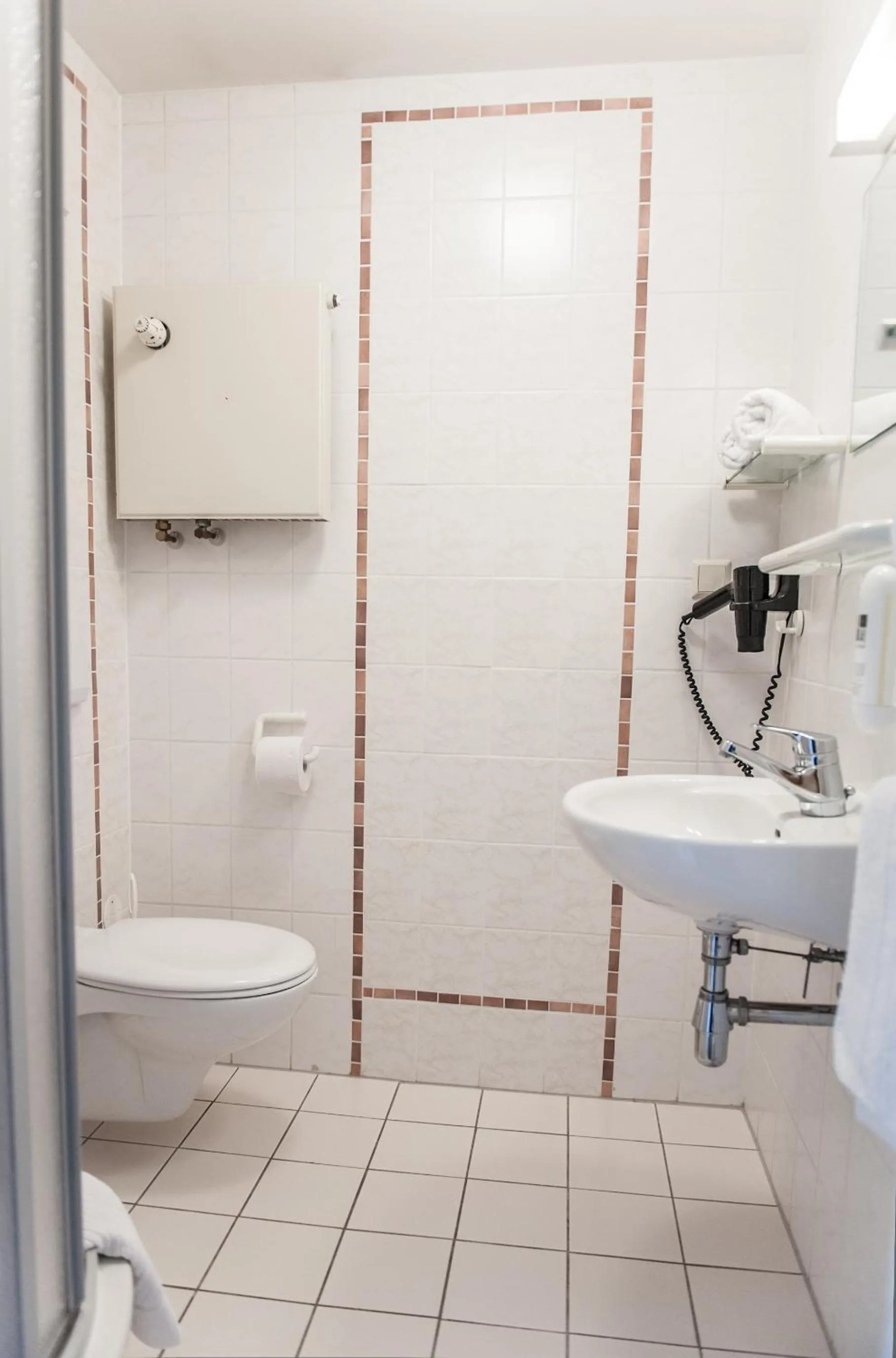 Toilet in Gästehäuser St. Marienthal