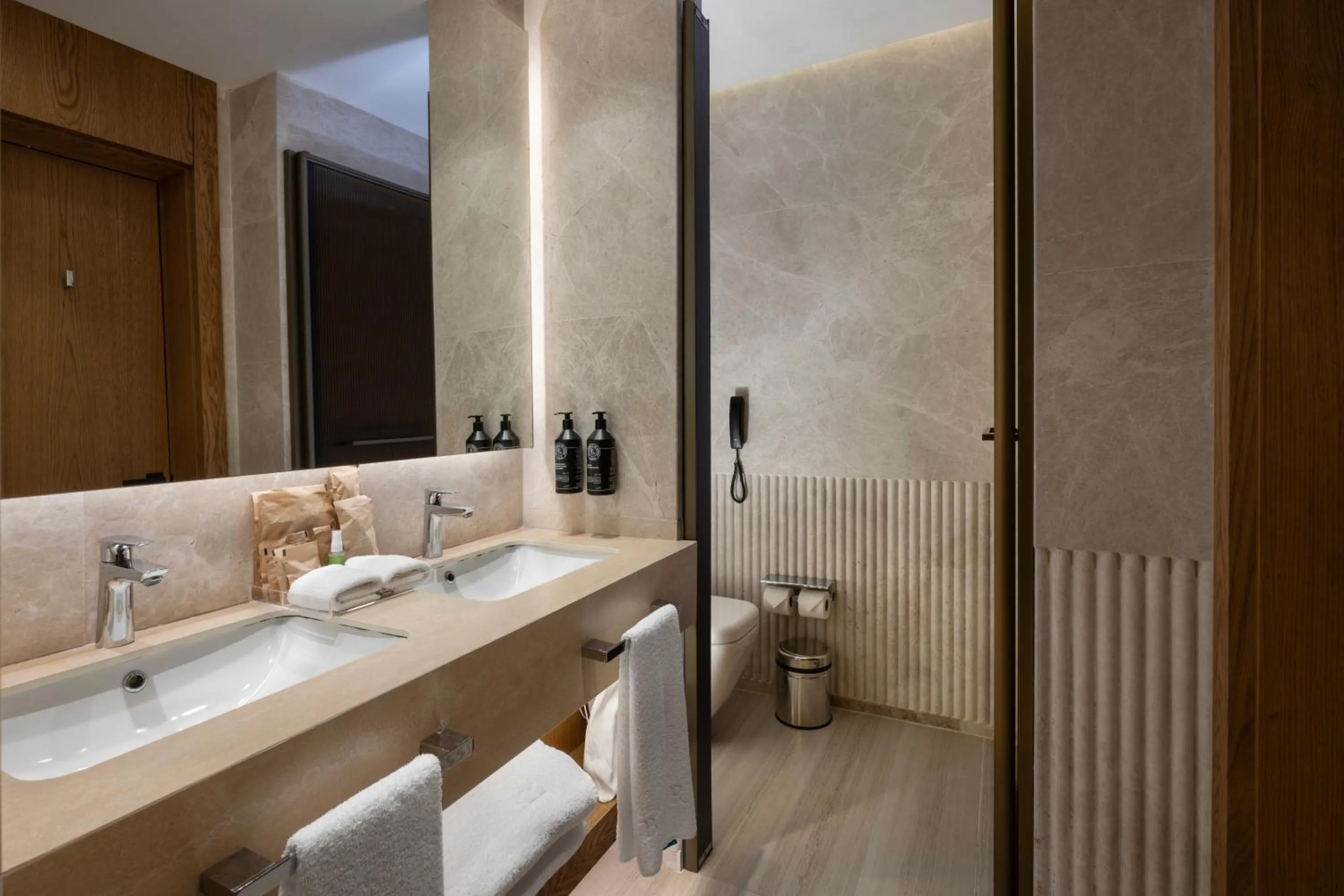 Bathroom in Liberty Signa