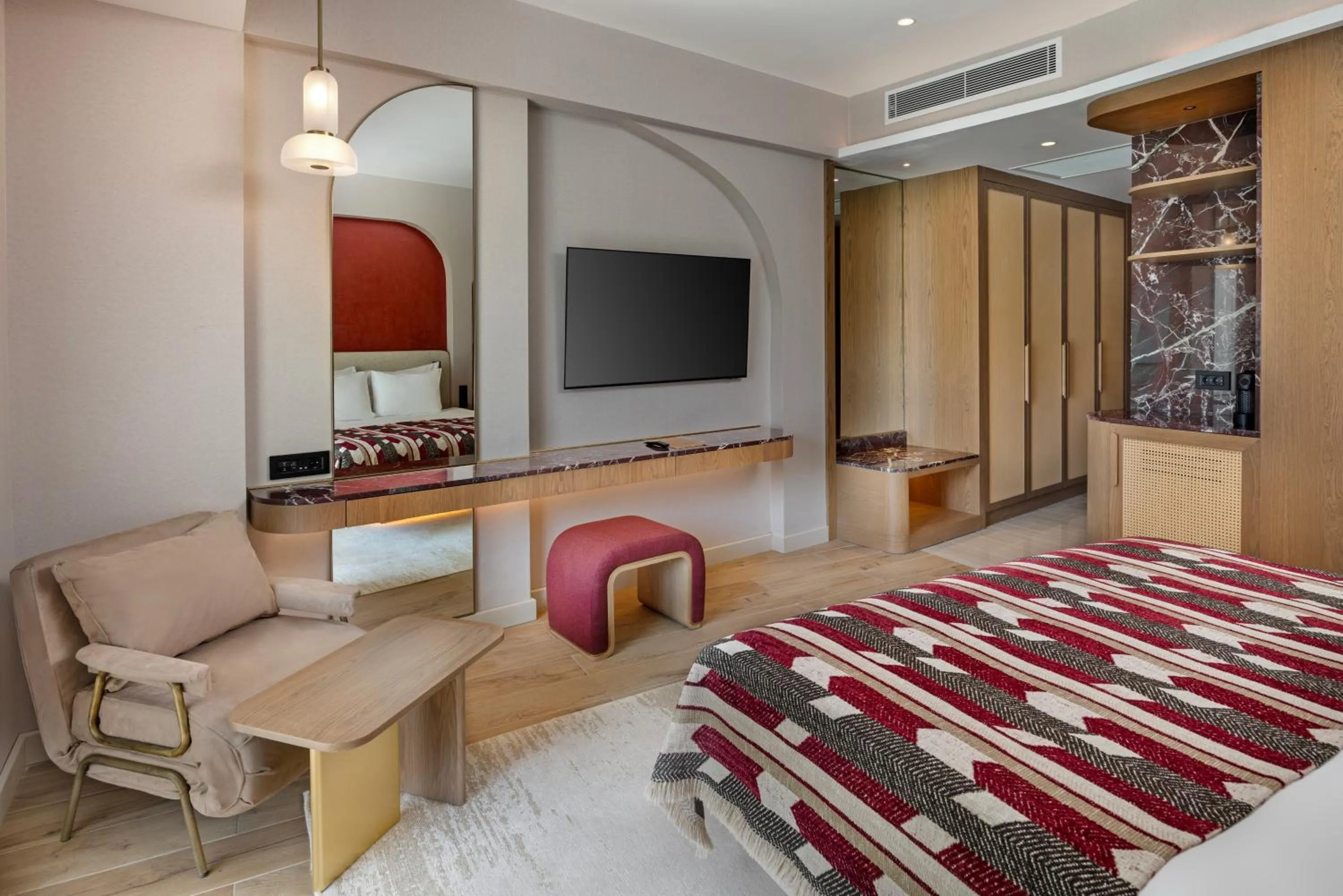 Bedroom, Bed in Liberty Signa