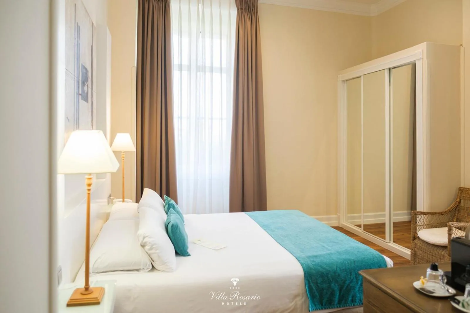 Bed in Hotel Villa Rosario, Palacete