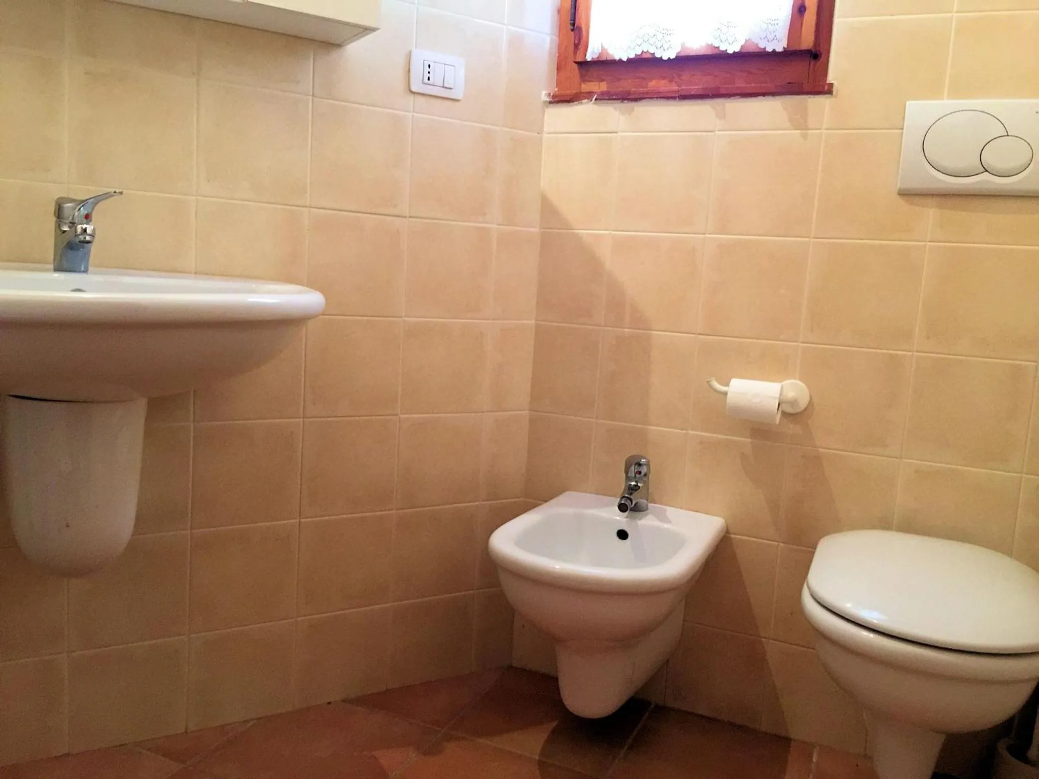 Toilet in Sa Fiorida case vacanze