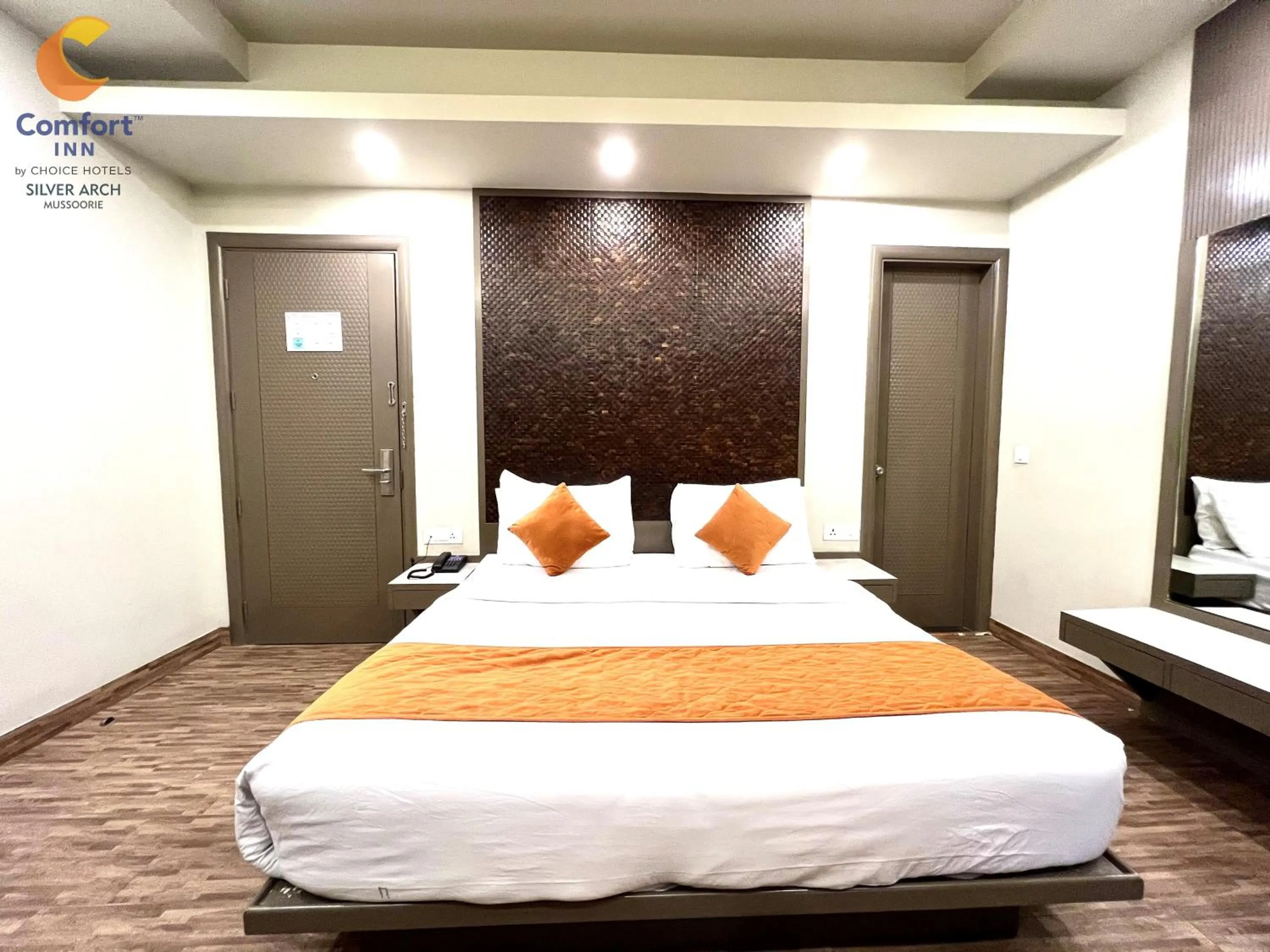 Bed in Comfort Inn Silver Arch Hotel, Mussoorie