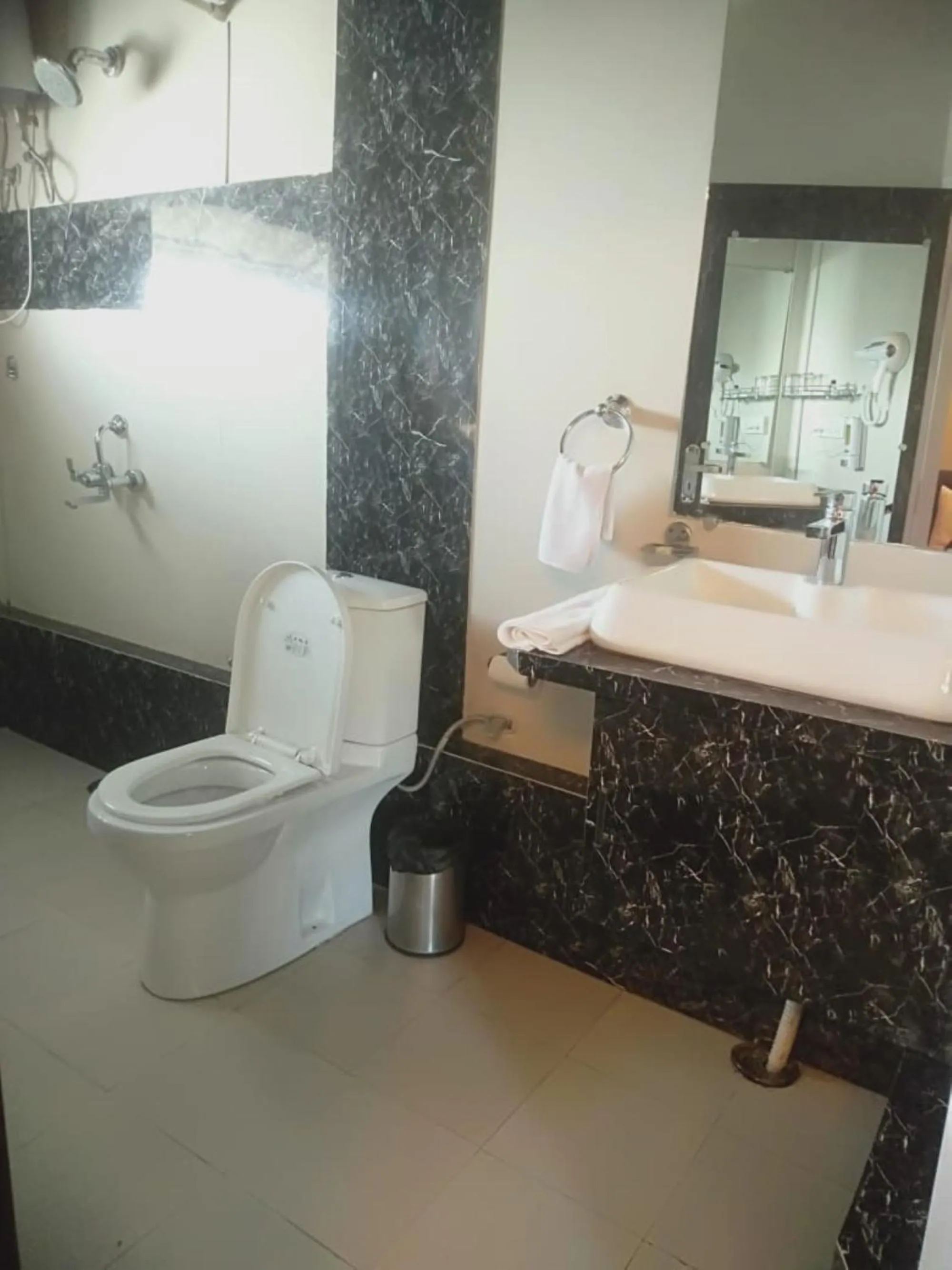 Bathroom in Comfort Inn Silver Arch Hotel, Mussoorie