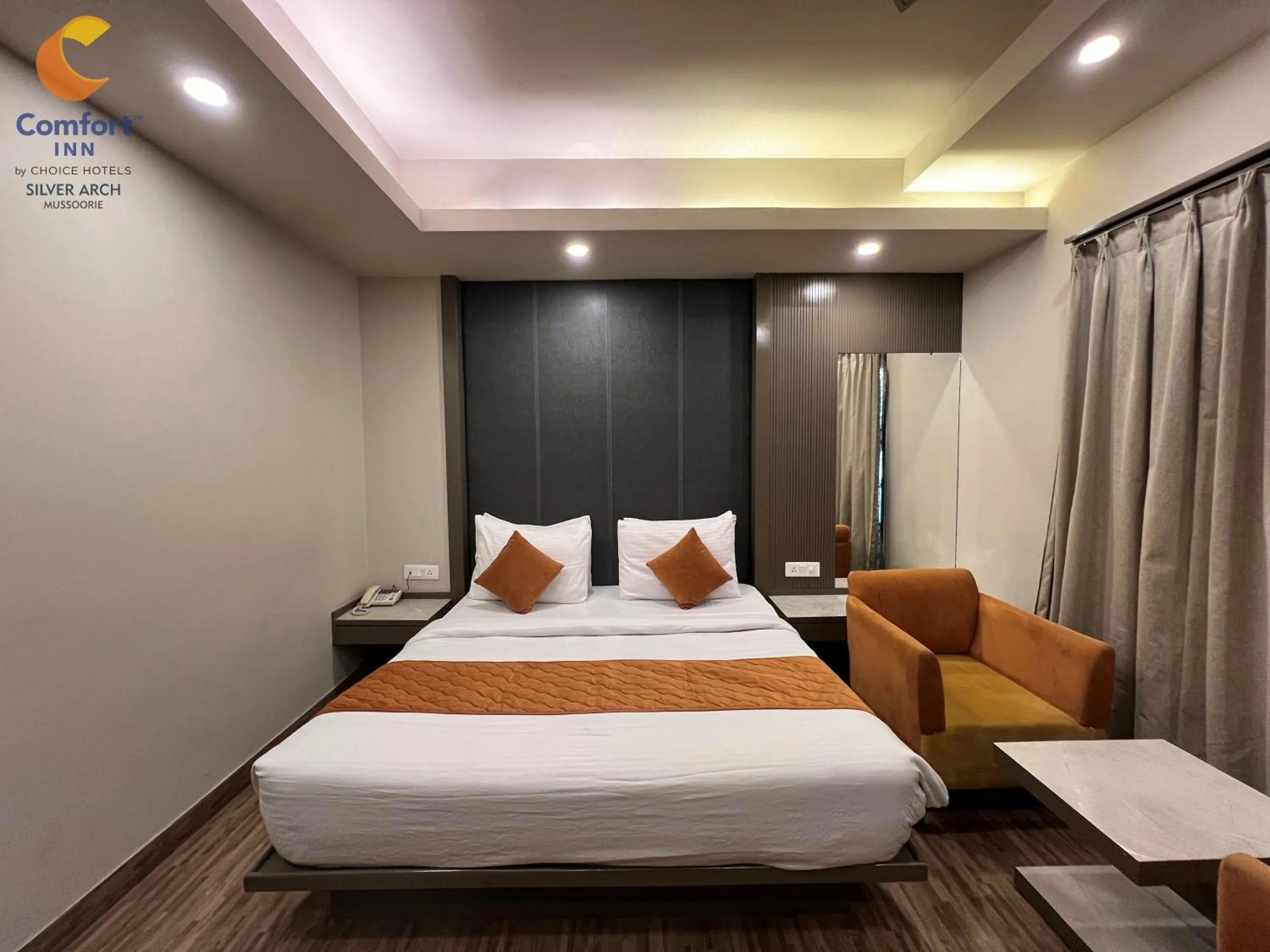 Bed in Comfort Inn Silver Arch Hotel, Mussoorie