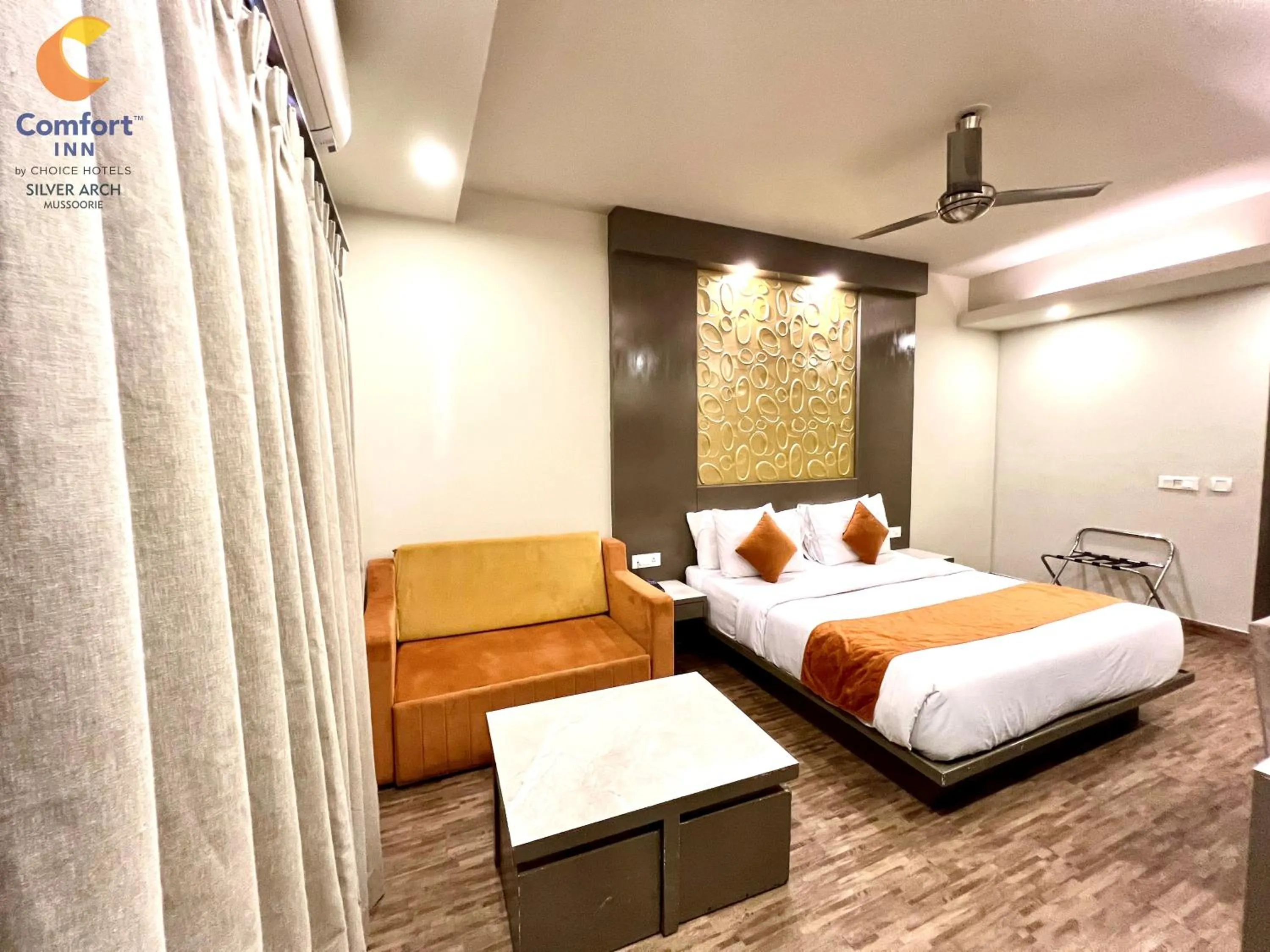 Bed in Comfort Inn Silver Arch Hotel, Mussoorie