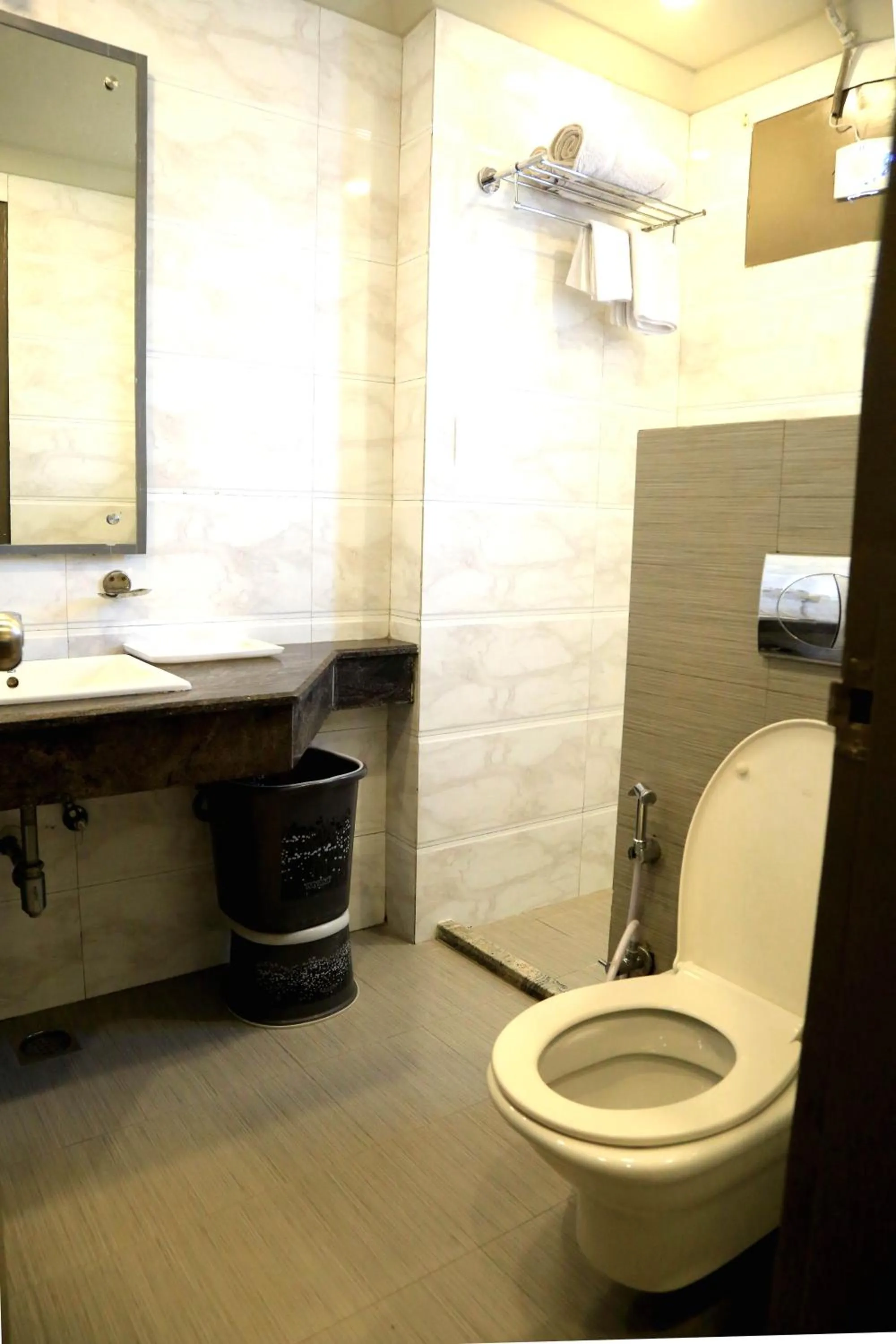 Toilet in Comfort Inn Silver Arch Hotel, Mussoorie