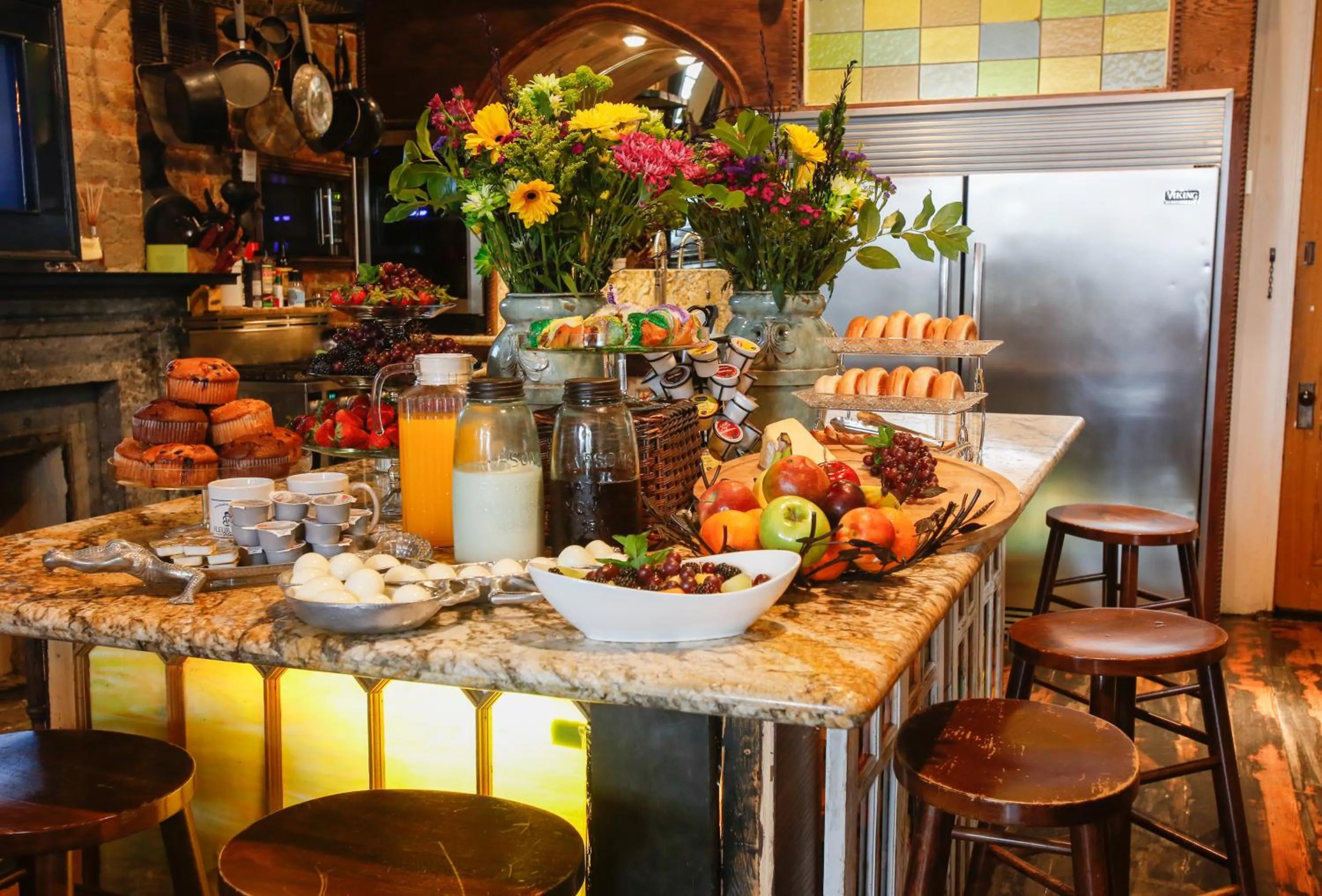 Kitchen or kitchenette in Fleur De Lis Mansion