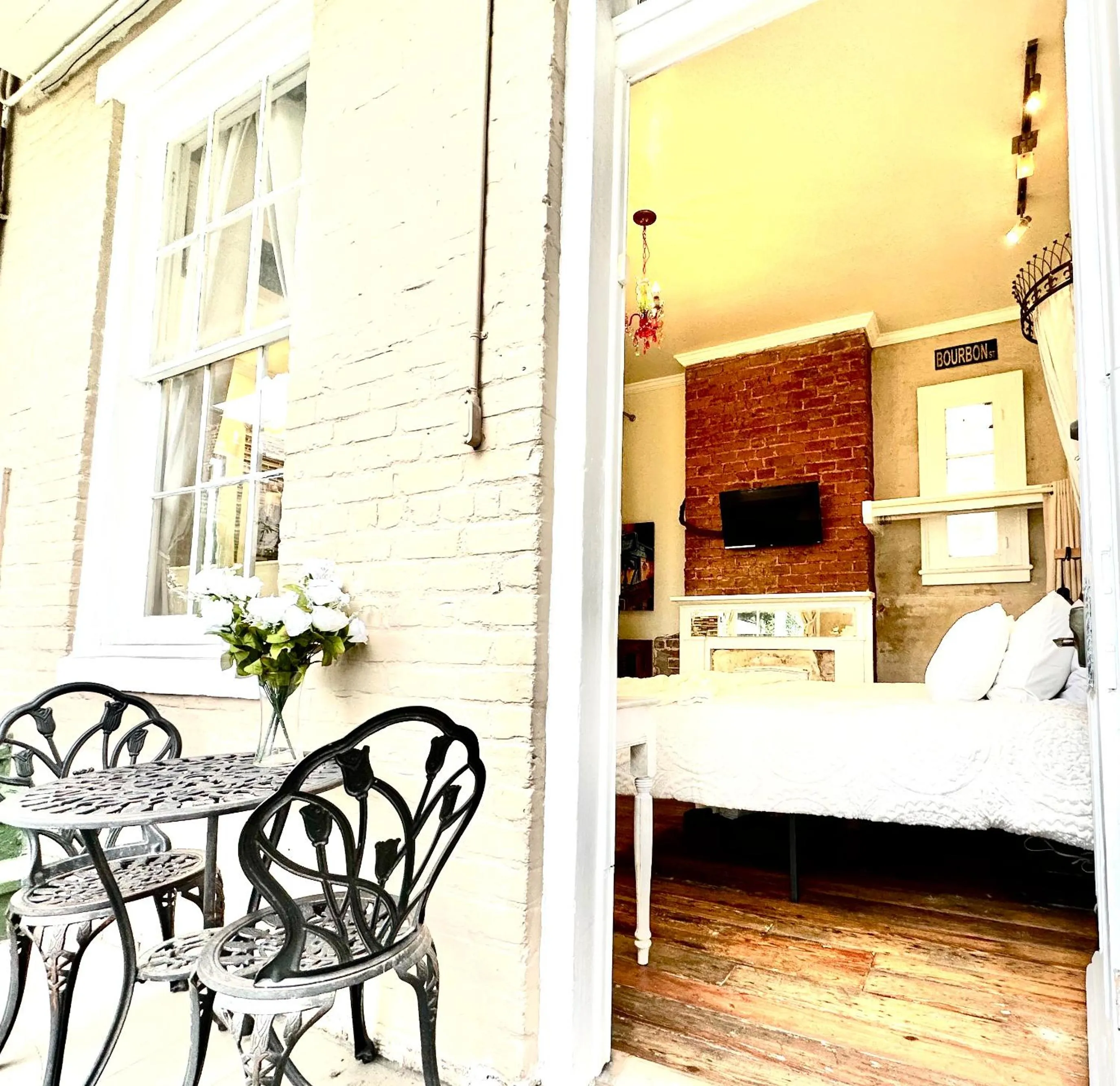 Fleur De Lis Mansion