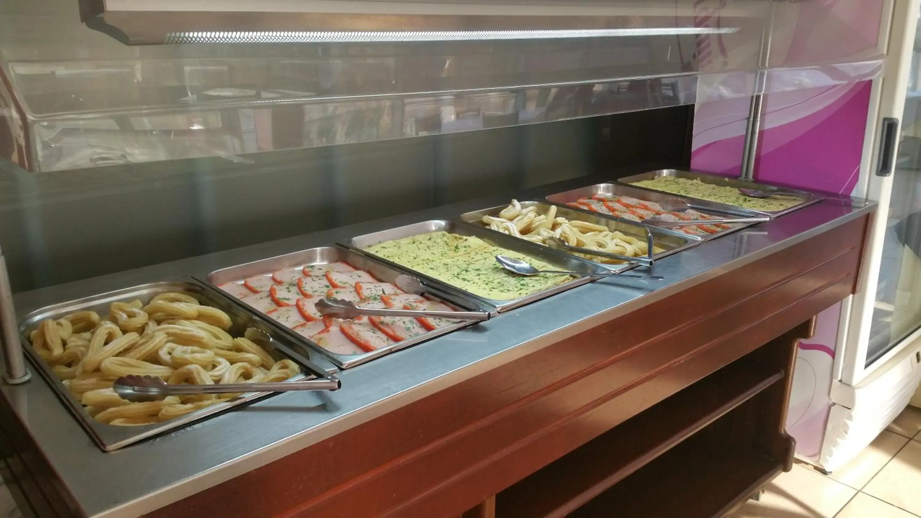 Buffet breakfast in Hotel Biarritz Buffet breakfast in Hotel Biarritz