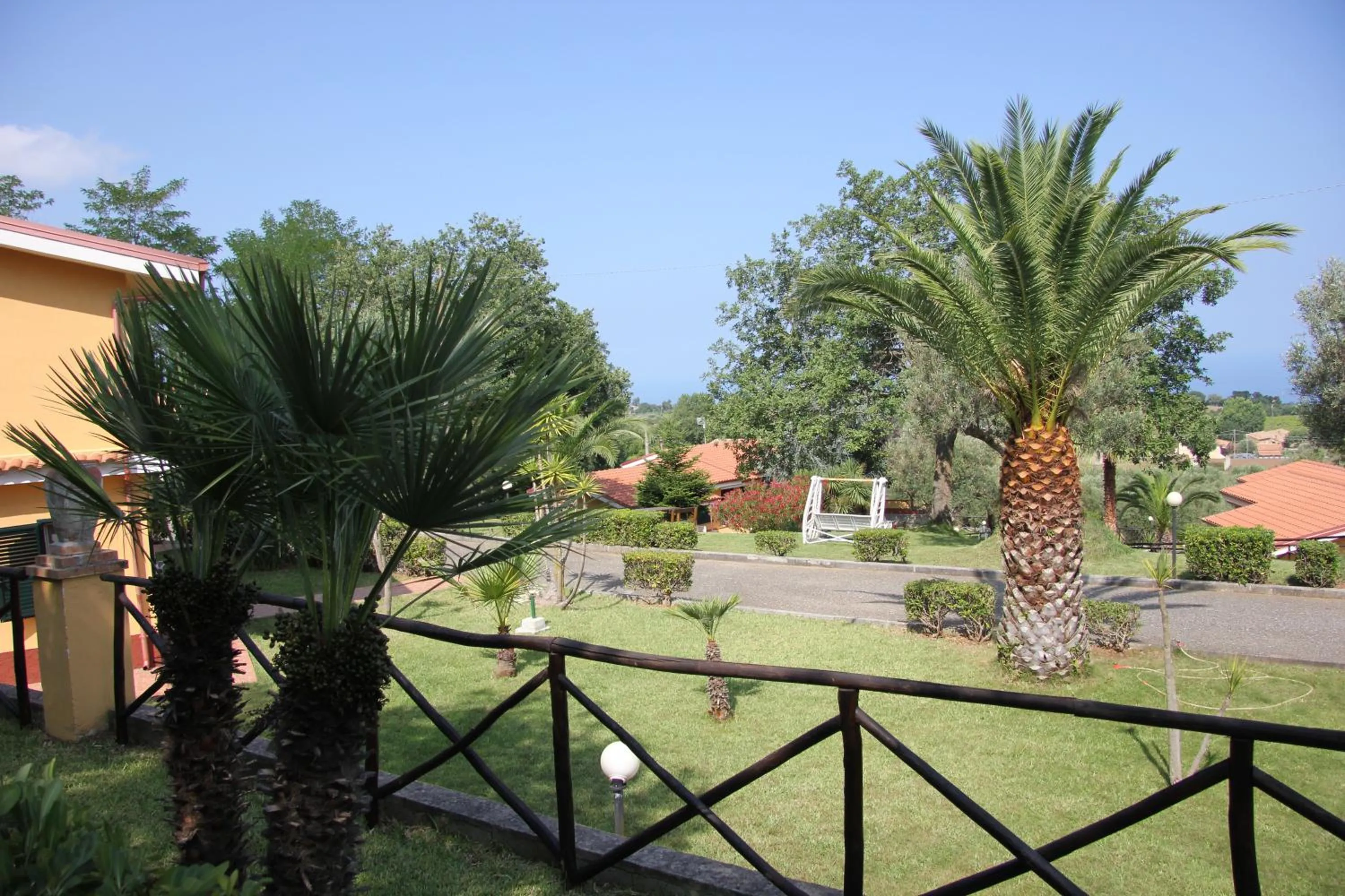 Garden view in Borgo San Cosmo Tropea