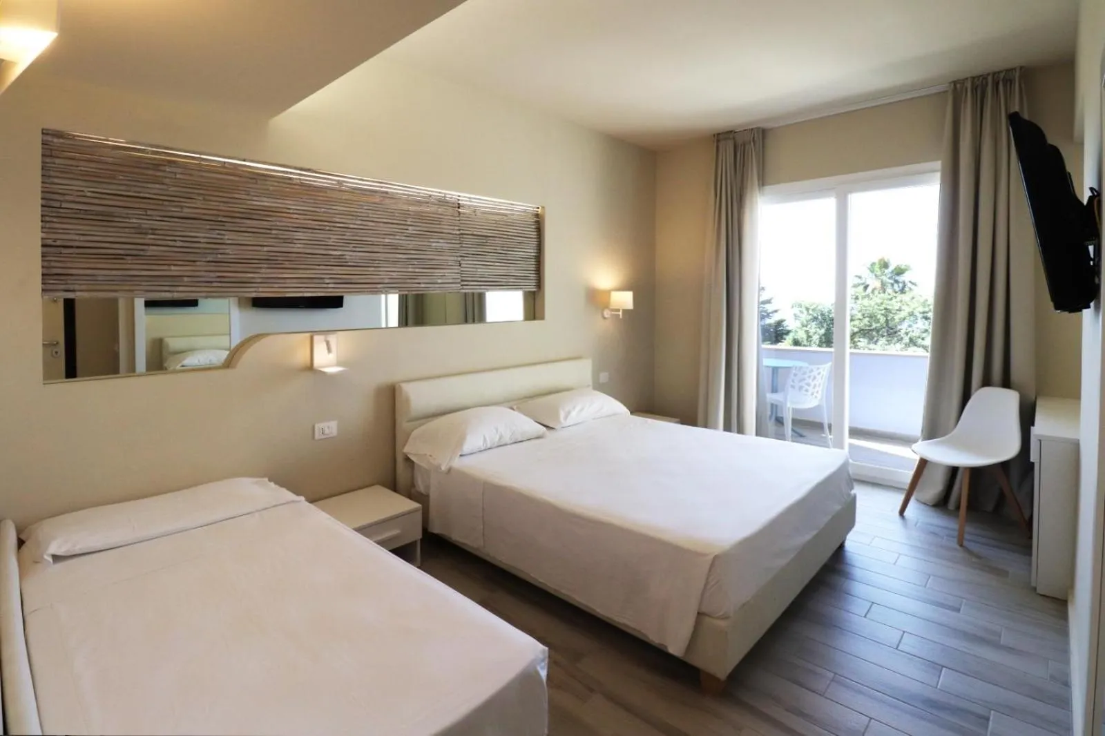 Bed in Borgo San Cosmo Tropea
