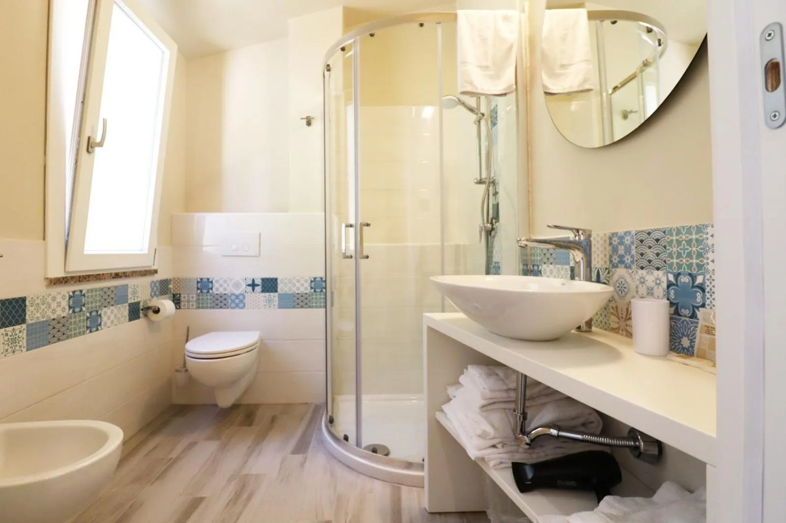 Toilet in Borgo San Cosmo Tropea