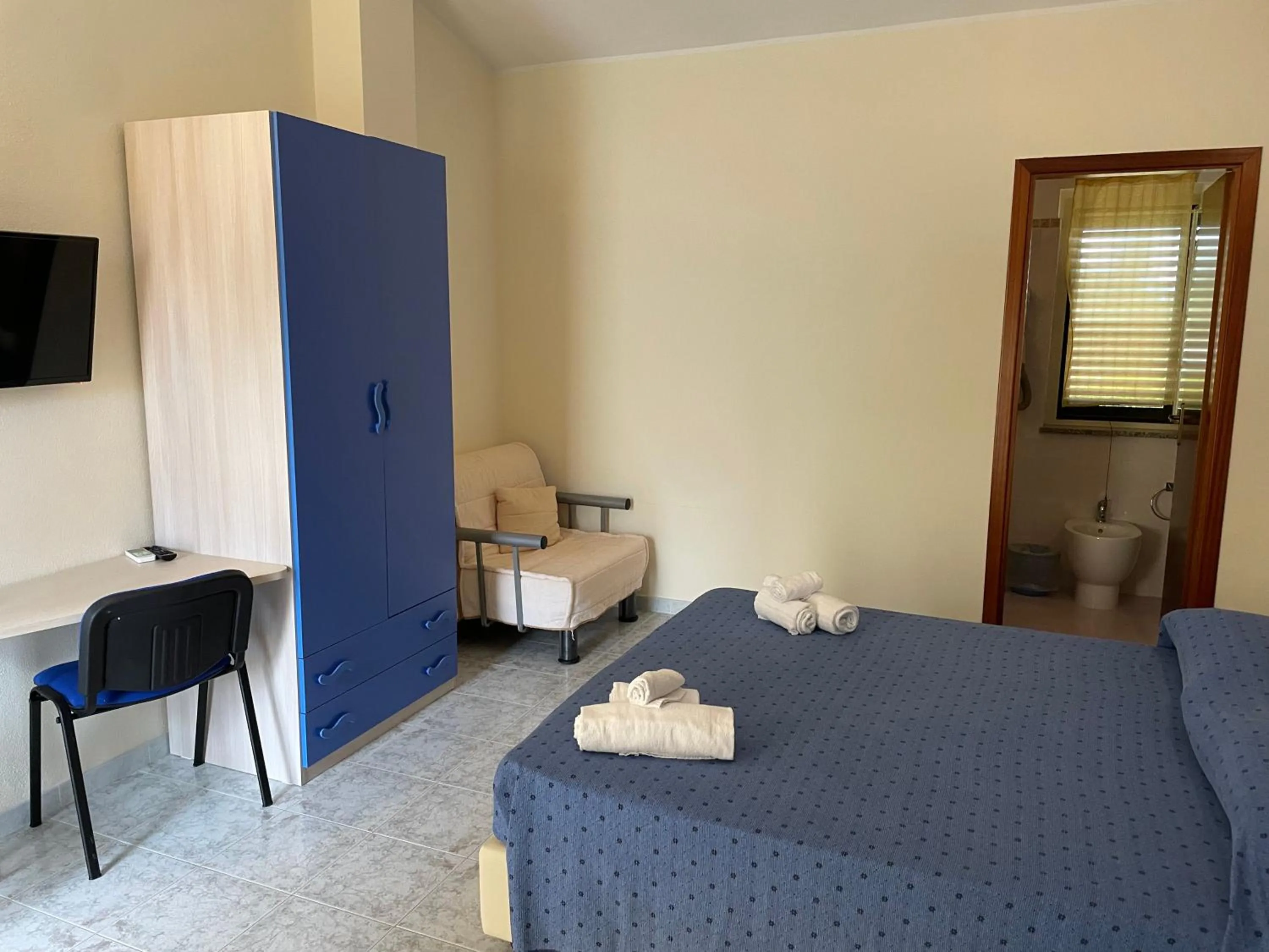 Bedroom, Bed in Borgo San Cosmo Tropea