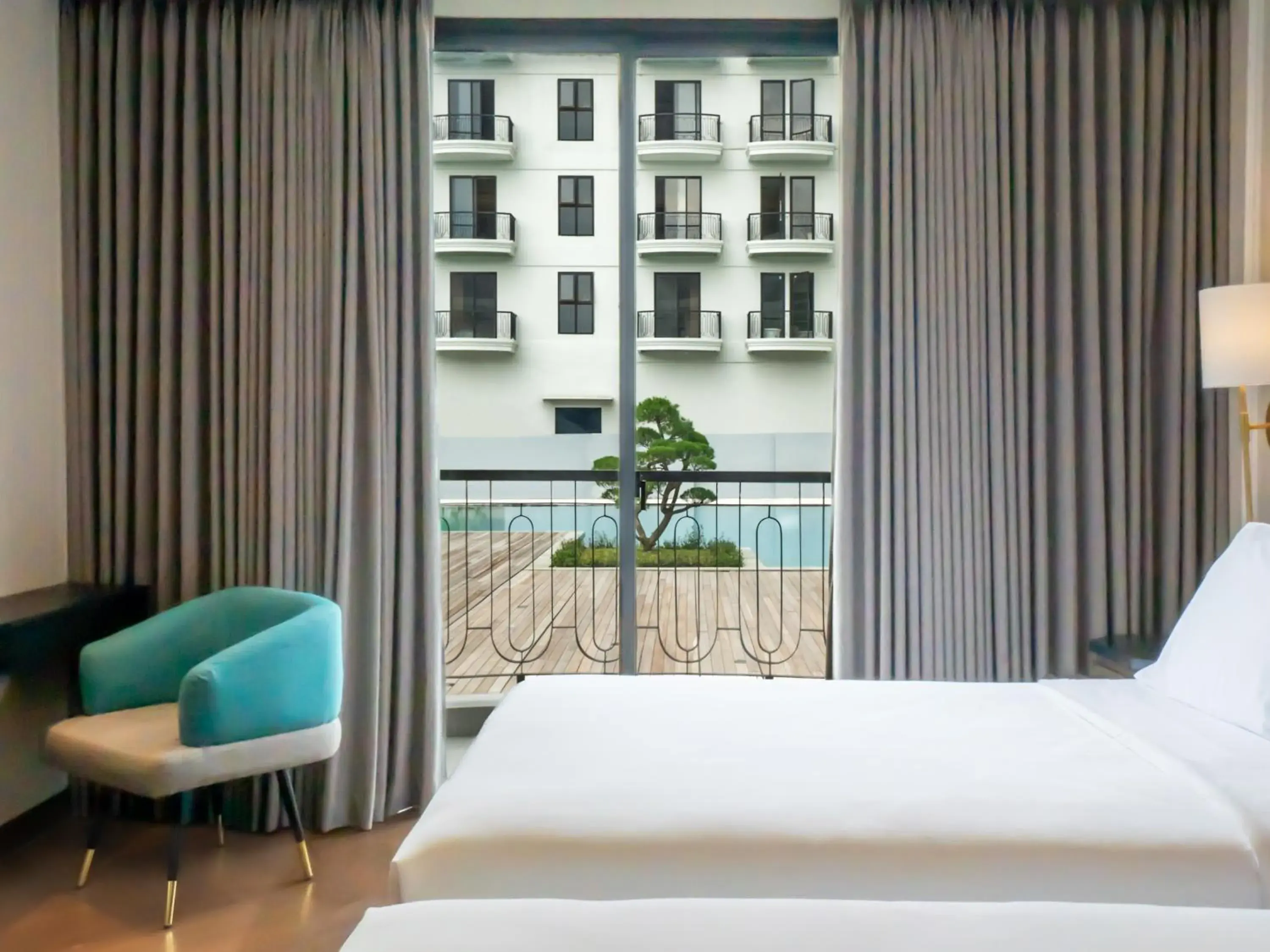Twin Room with Pool View in L'Eminence Golf & Resort Lembang - Bandung Twin Room with Pool View in L'Eminence Golf & Resort Lembang - Bandung