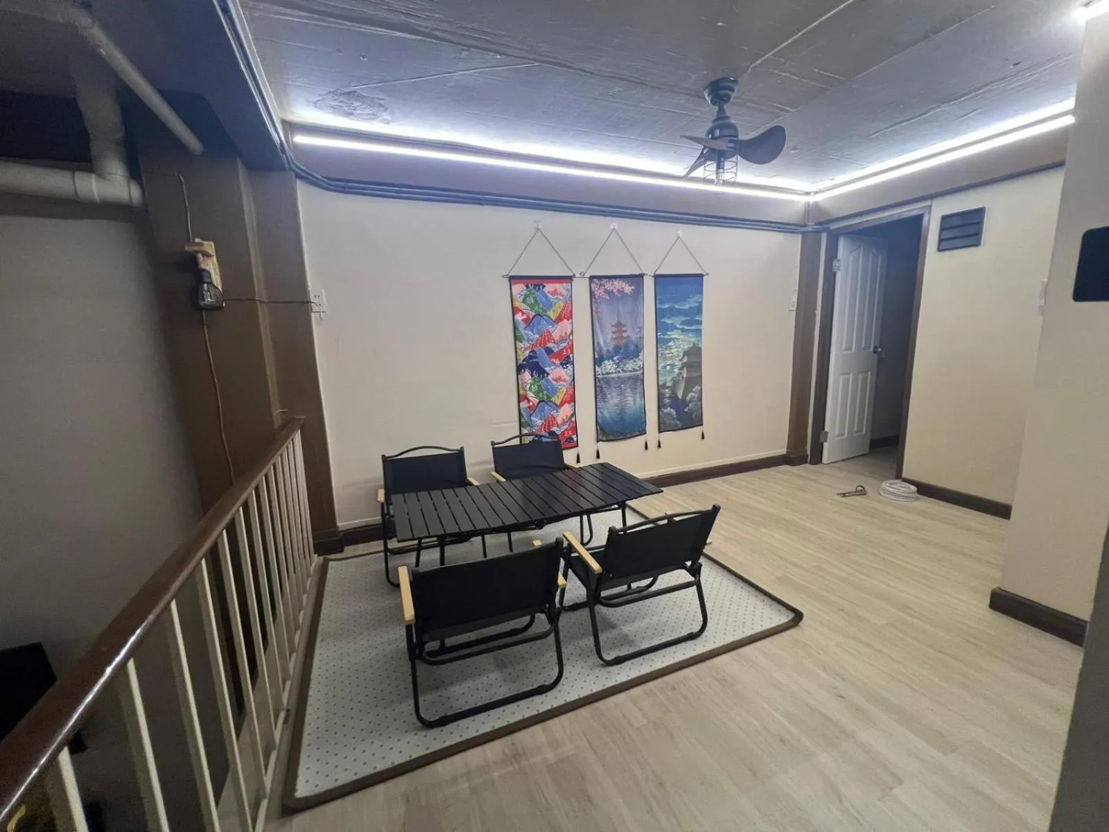 Seating area in Moochi Relax L'Assommior