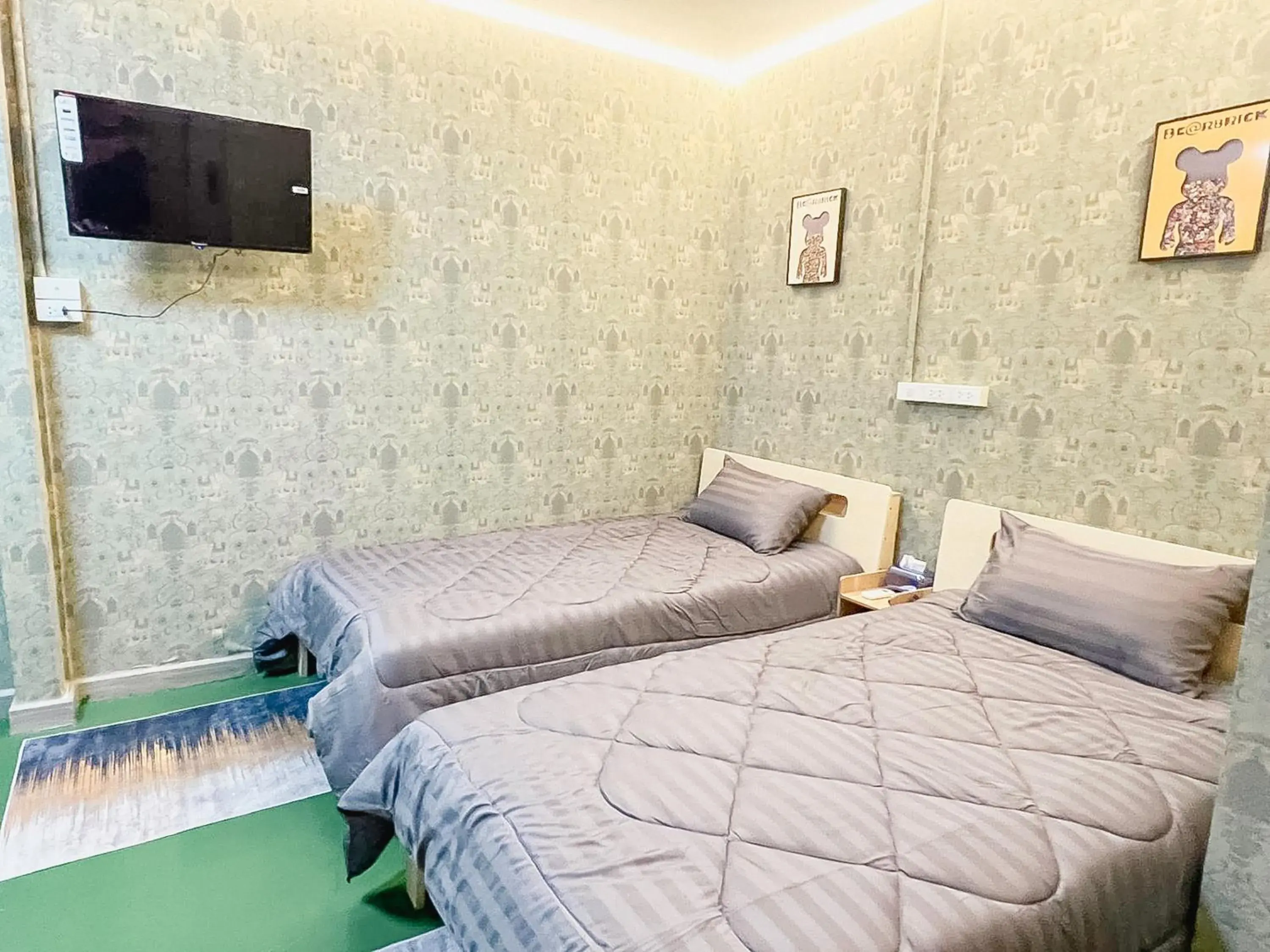 Bed in Moochi Relax L'Assommior Bed in Moochi Relax L'Assommior