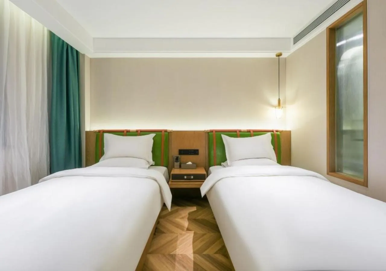 Bed in Xiamen Airport SM City Plaza Yunrui Hotel