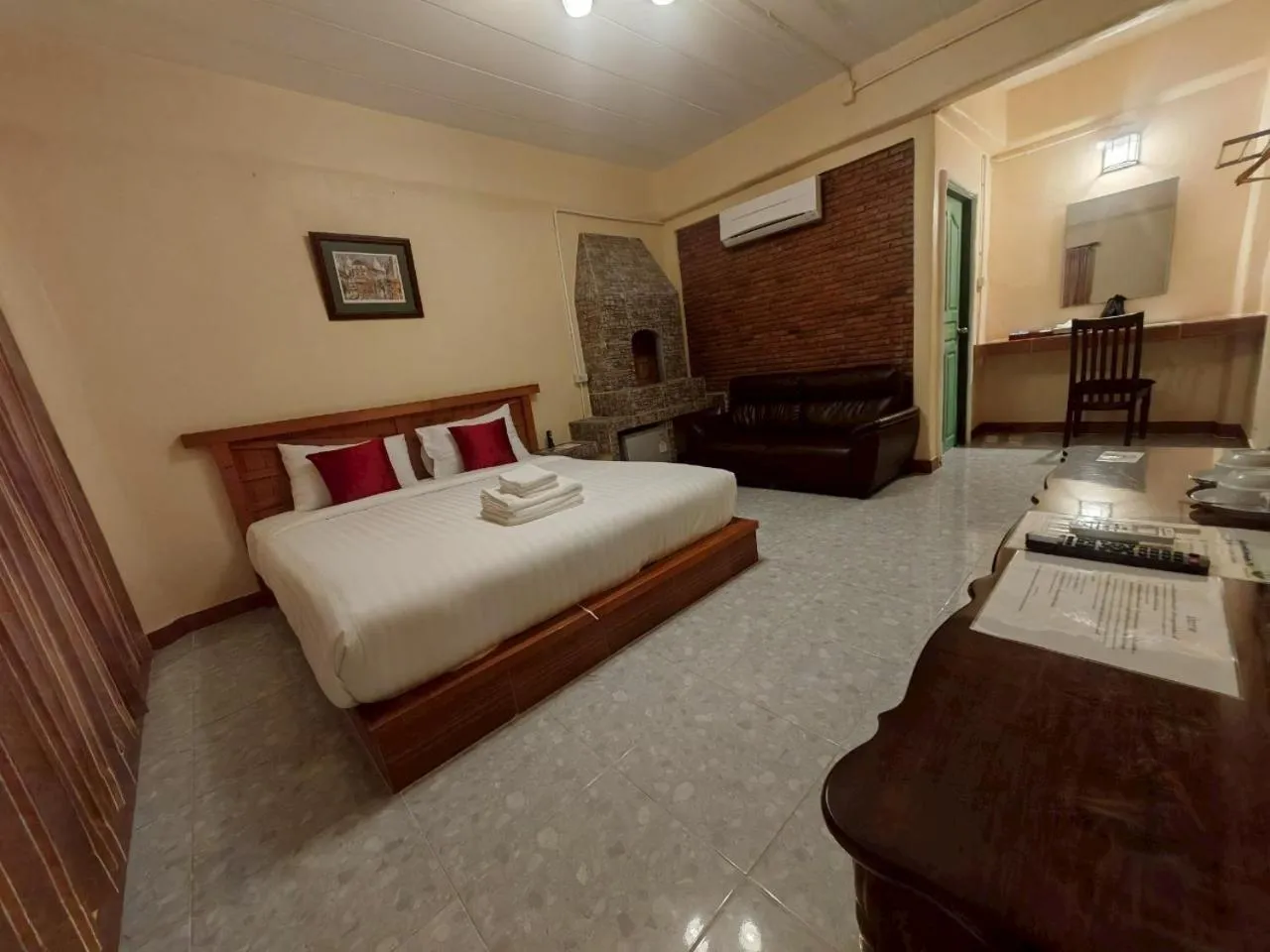 Photo of the whole room, Bed in Kenikar Raintree Residence Hotel