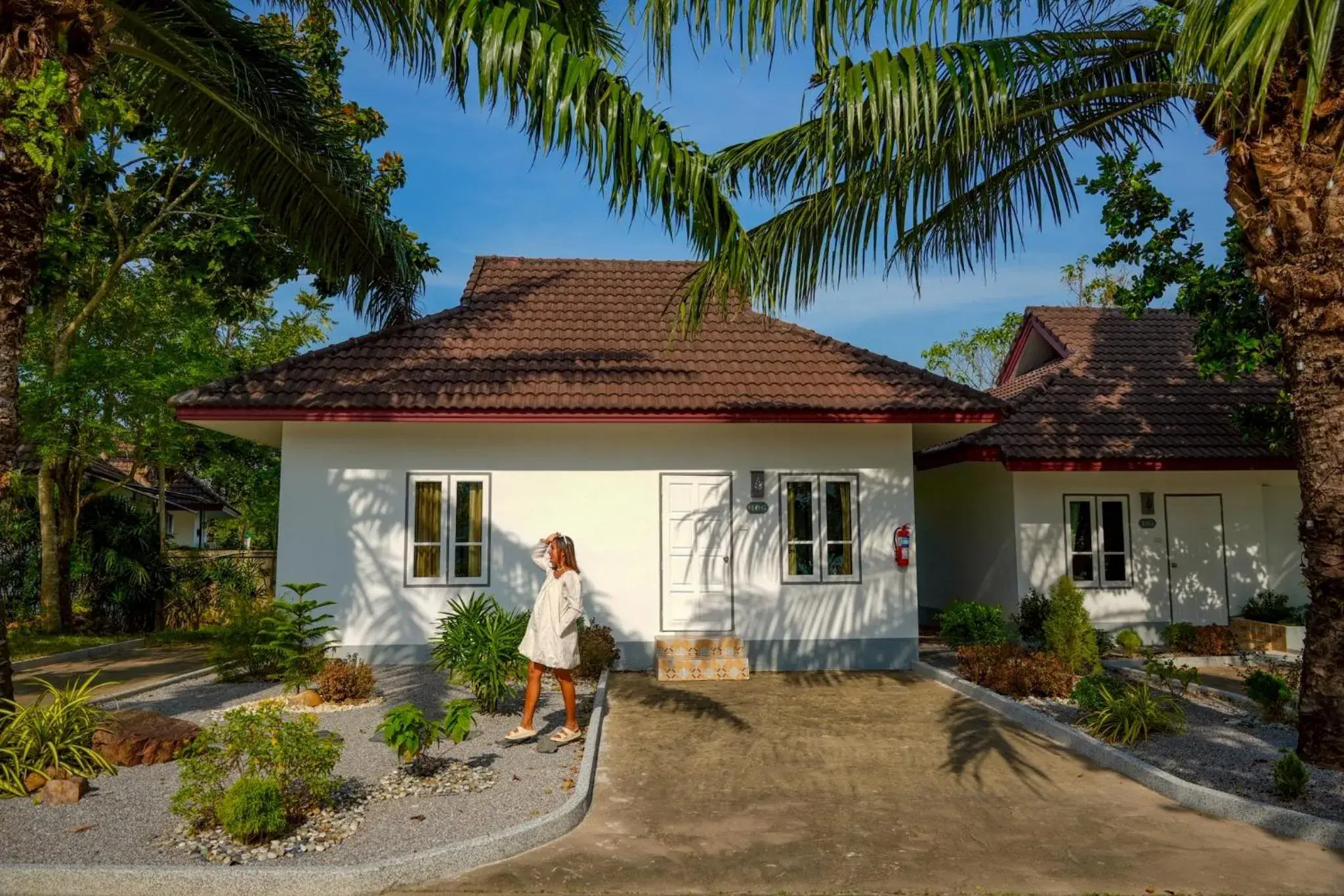 Deluxe Double or Twin Room in Kenikar Raintree Residence Hotel Deluxe Double or Twin Room in Kenikar Raintree Residence Hotel