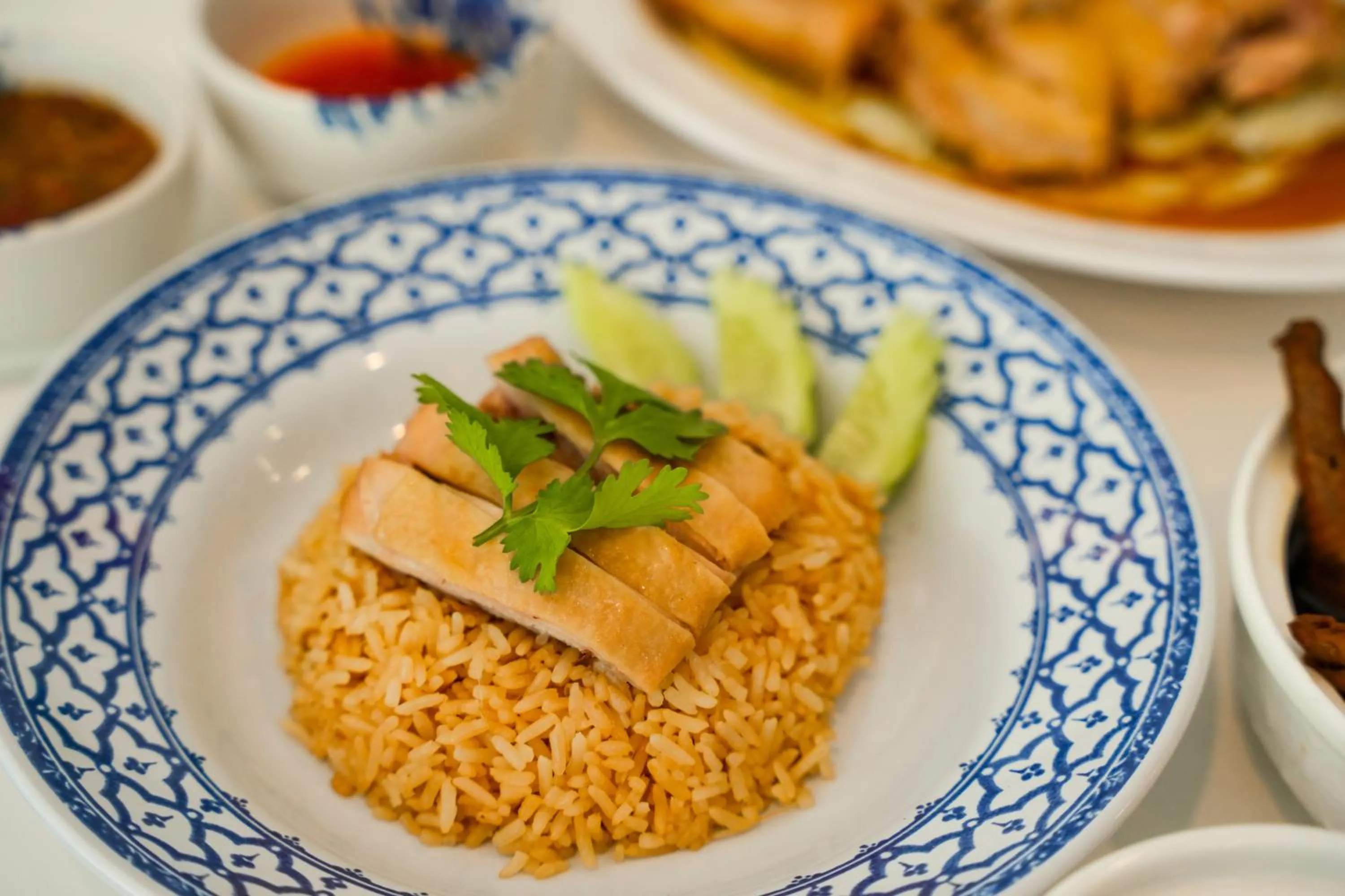 Restaurant/places to eat in Kenikar Raintree Residence Hotel