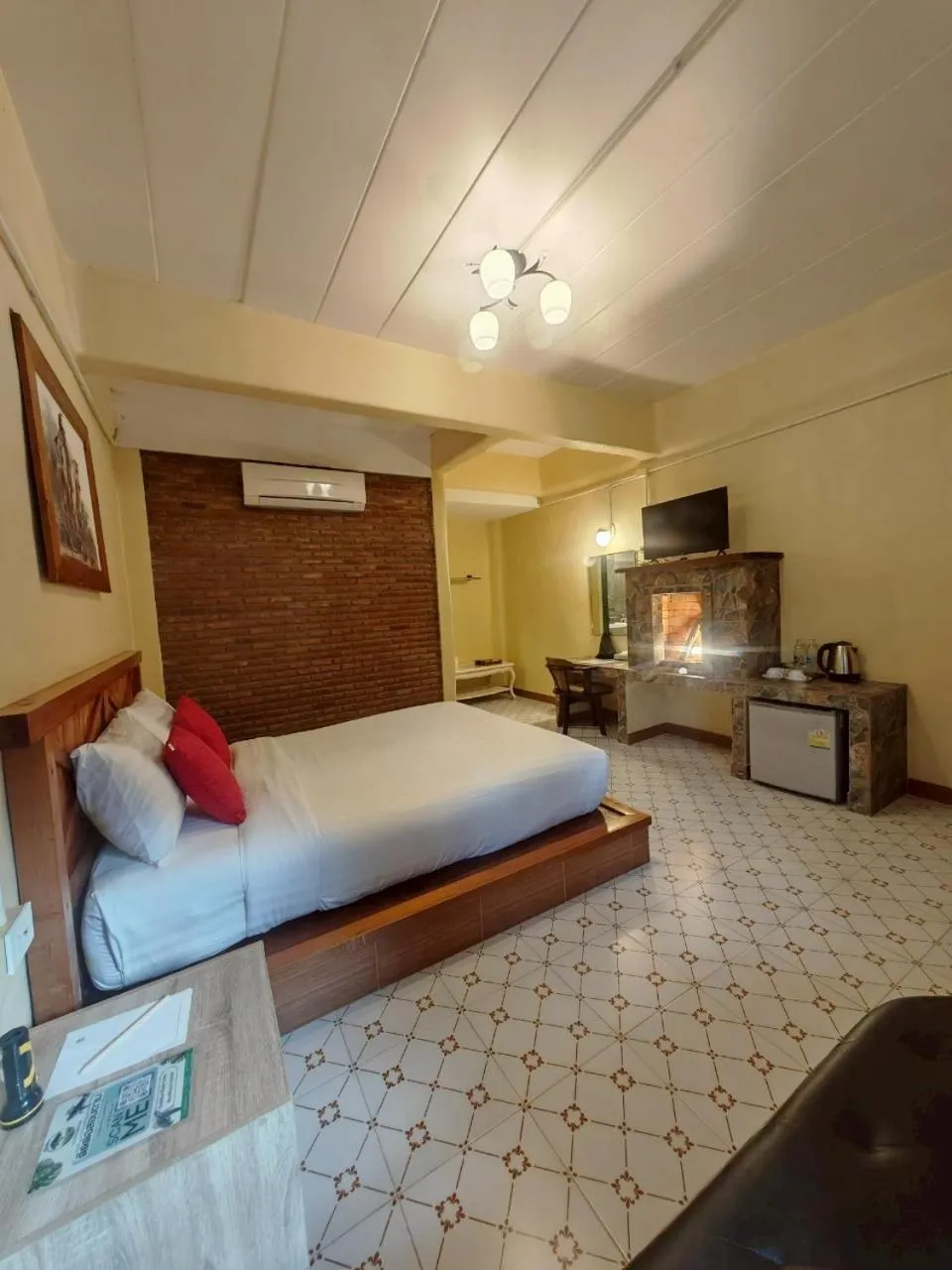 Photo of the whole room, Bed in Kenikar Raintree Residence Hotel