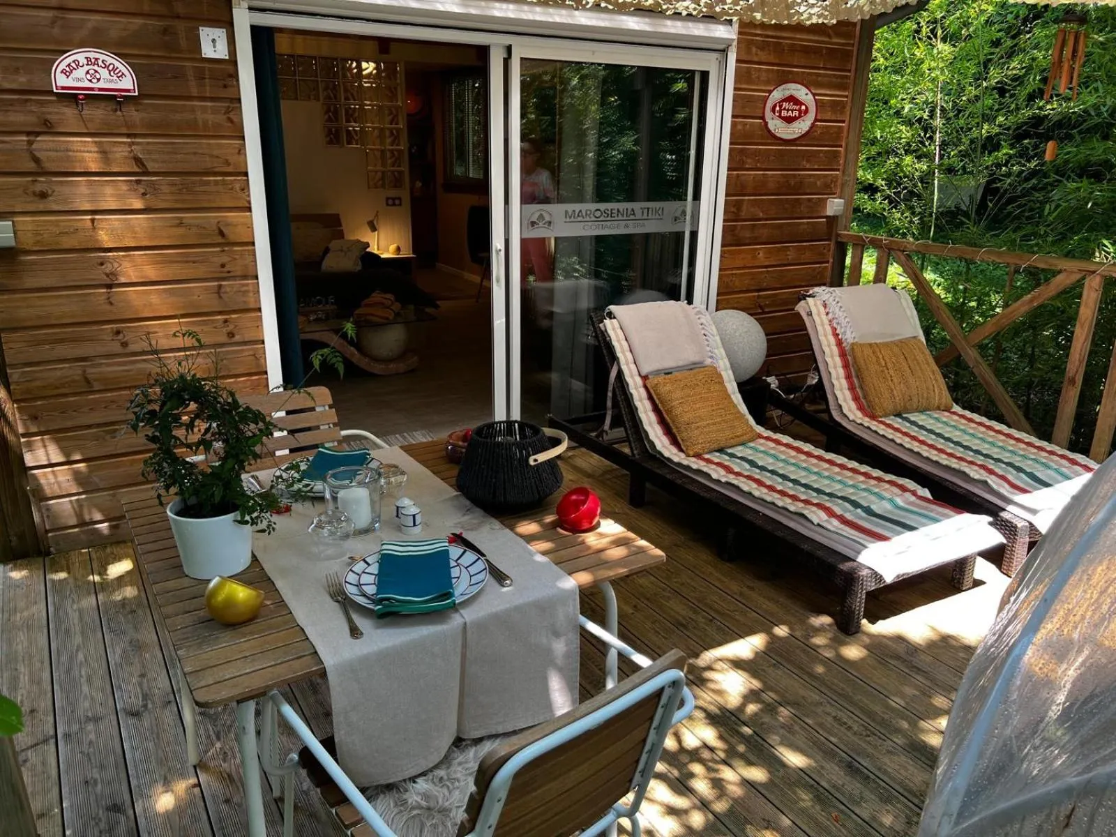 MAROSENIA TTIKI - Cabanes et Spa