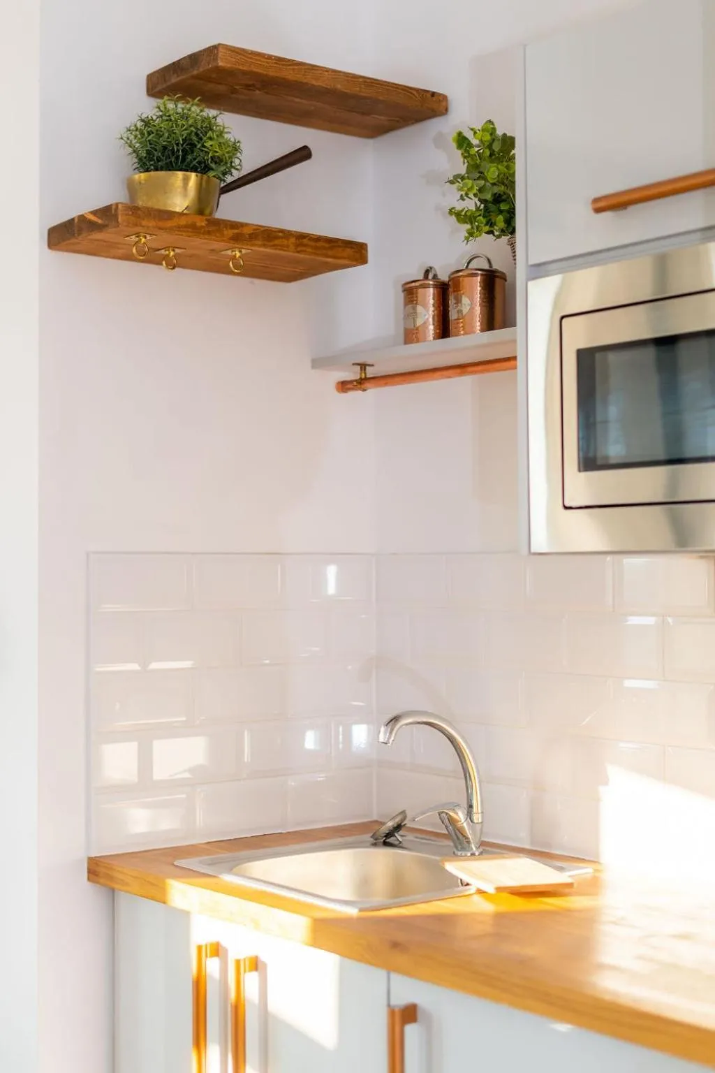 Kitchen or kitchenette in No 27 Liverpool