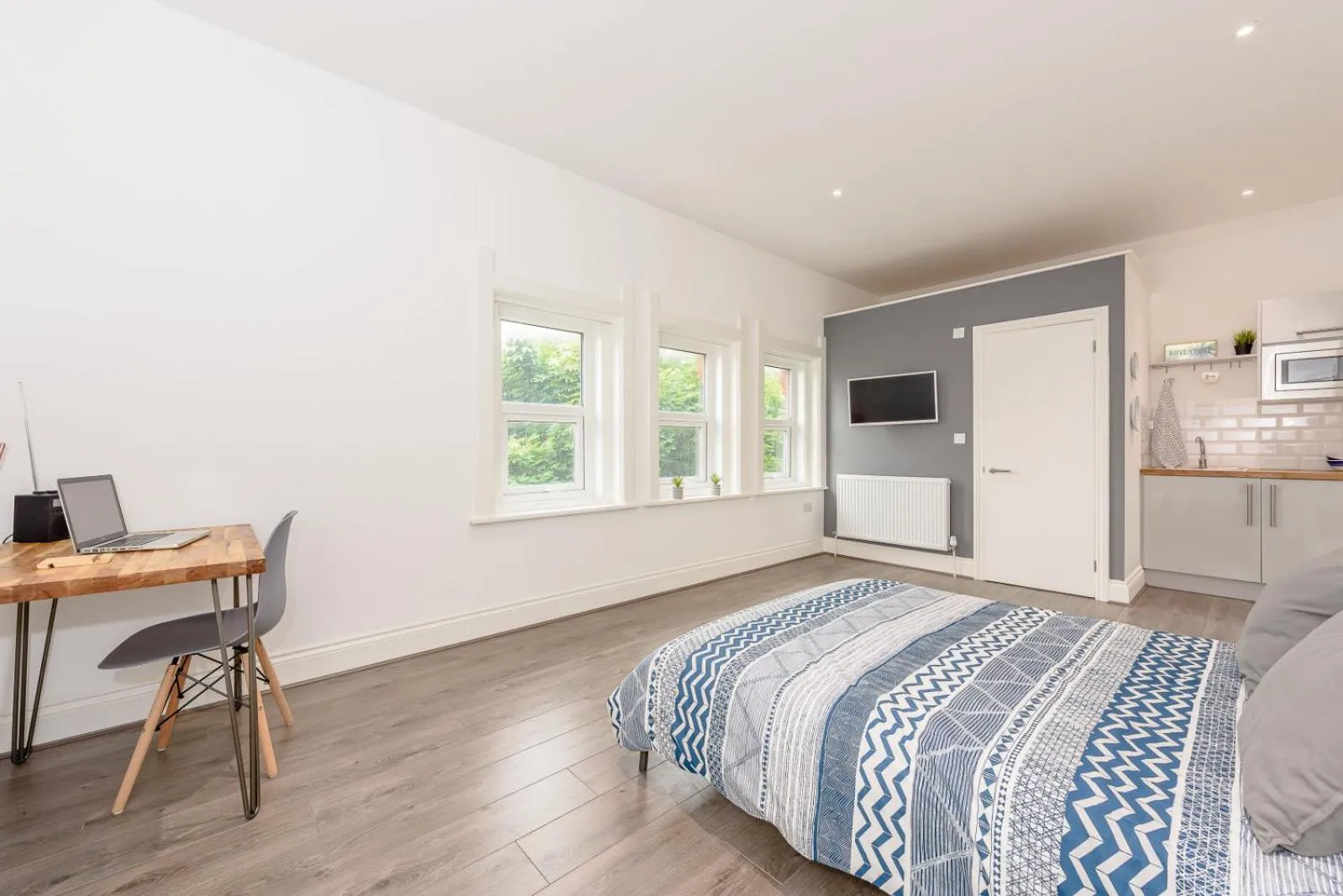 Bedroom, Bed in No 27 Liverpool