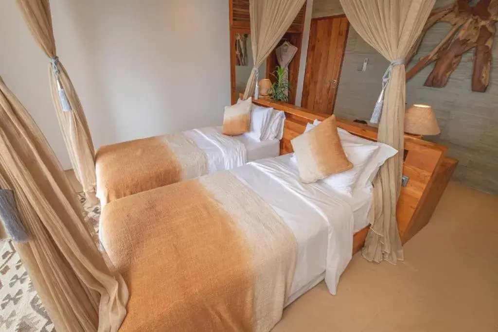 Twin Room with Private Bathroom in Villa Kalliste Twin Room with Private Bathroom in Villa Kalliste