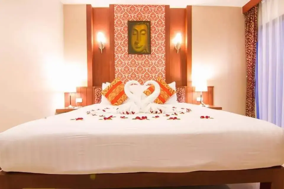 Bed in Patong Hemingways Hotel Bed in Patong Hemingways Hotel