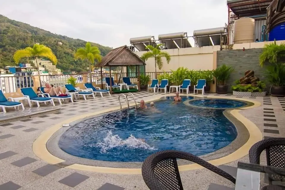 Swimming pool in Patong Hemingways Hotel