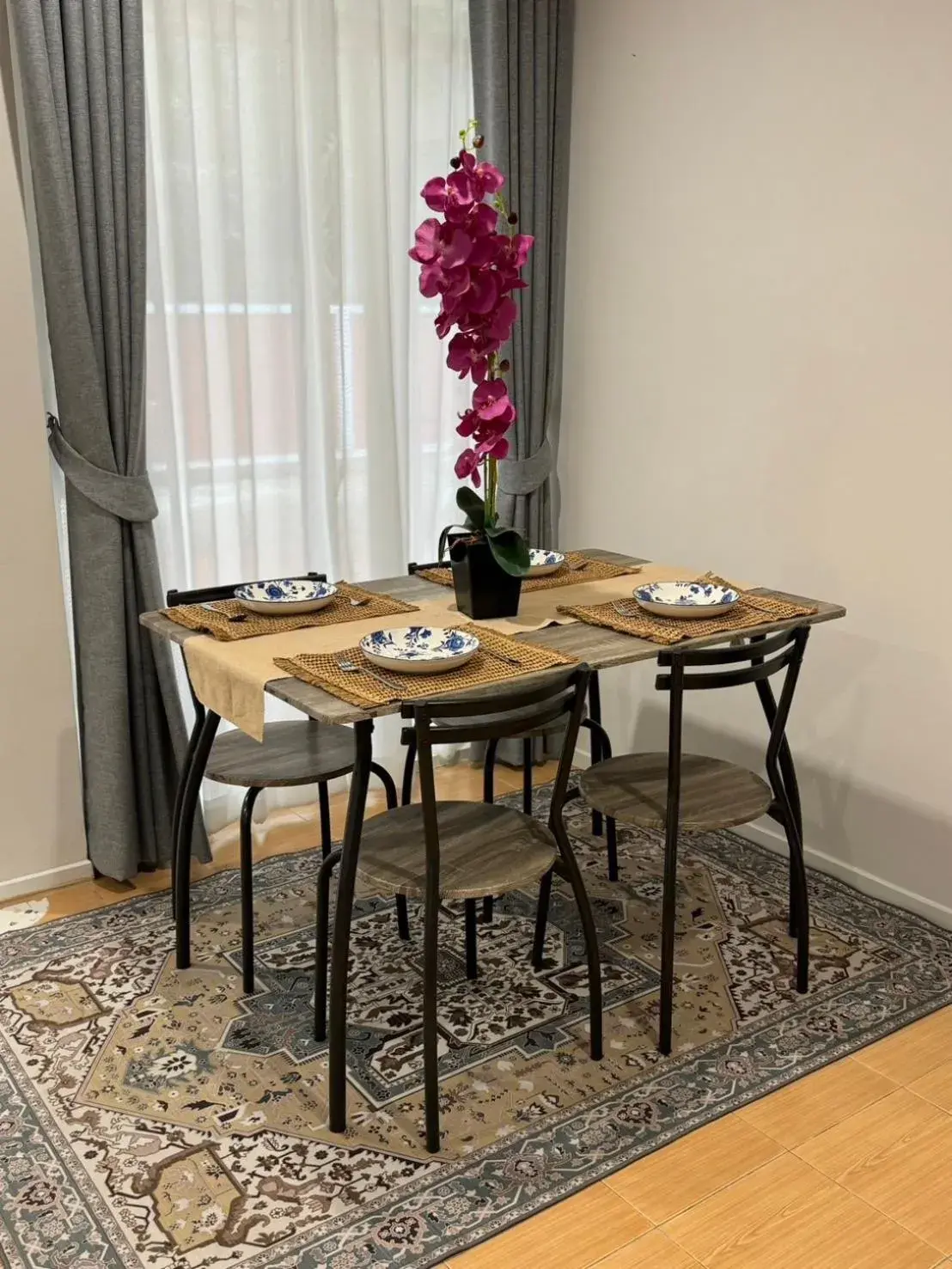 EM HOME Sukhumvit Bangkok - near Terminal 21, EM District Malls, BTS and MRT Lines EM HOME Sukhumvit Bangkok - near Terminal 21, EM District Malls, BTS and MRT Lines