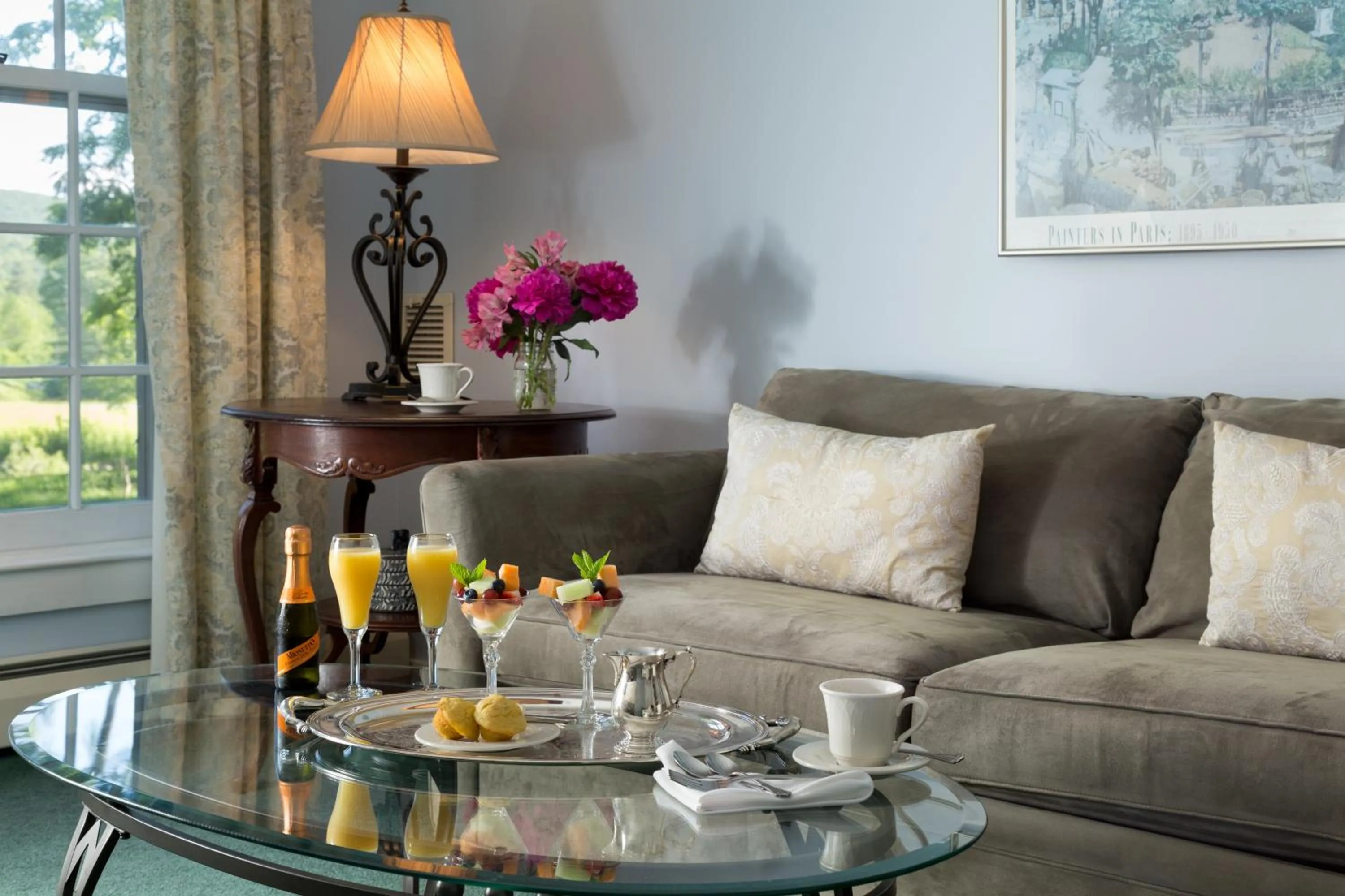 Seating area in Chesterfield Inn