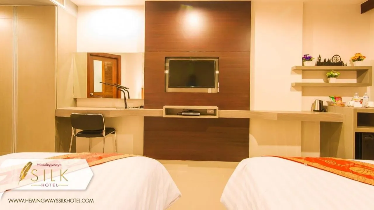 Bed in Hemingways Silk Hotel