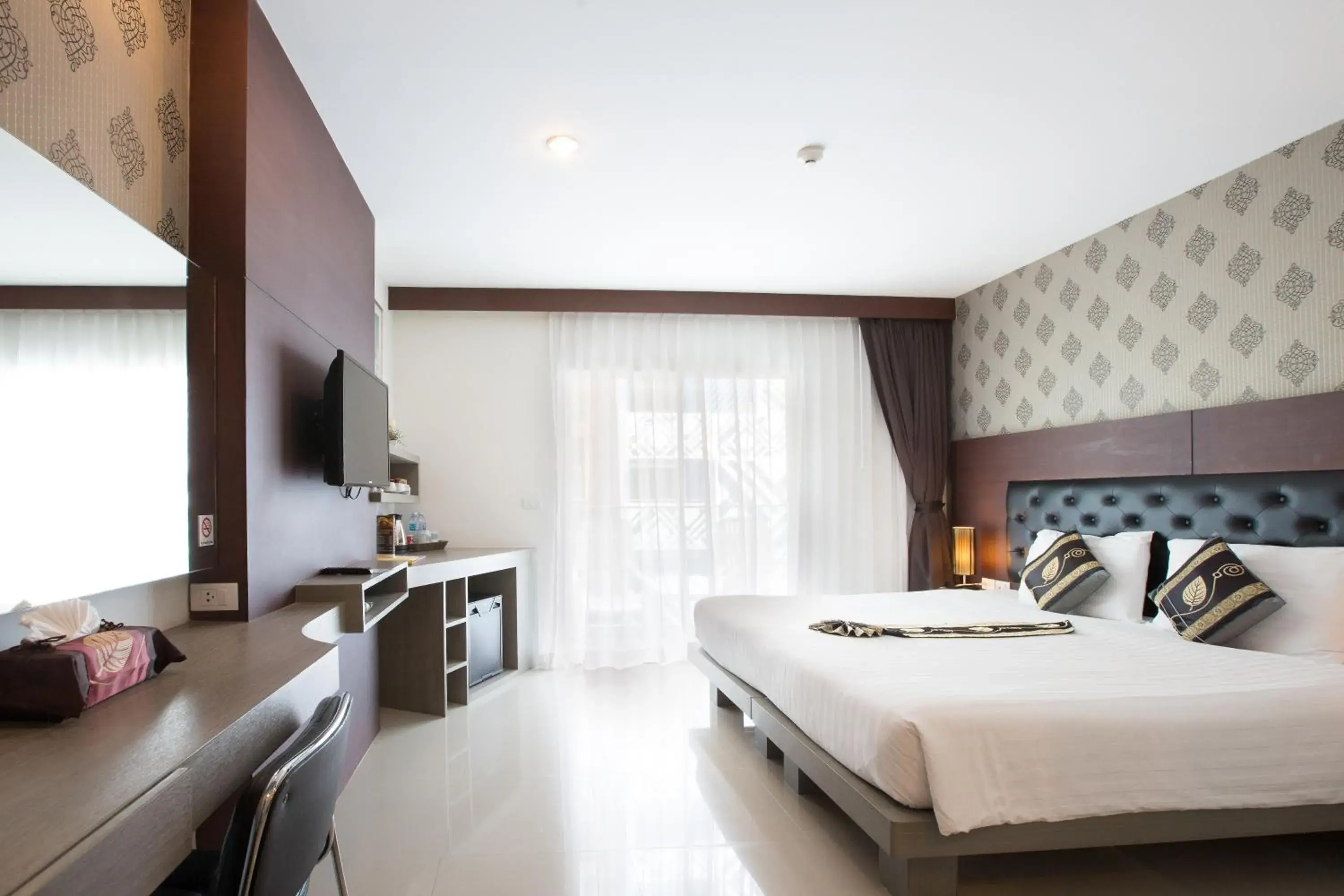 Bed in Hemingways Silk Hotel Bed in Hemingways Silk Hotel