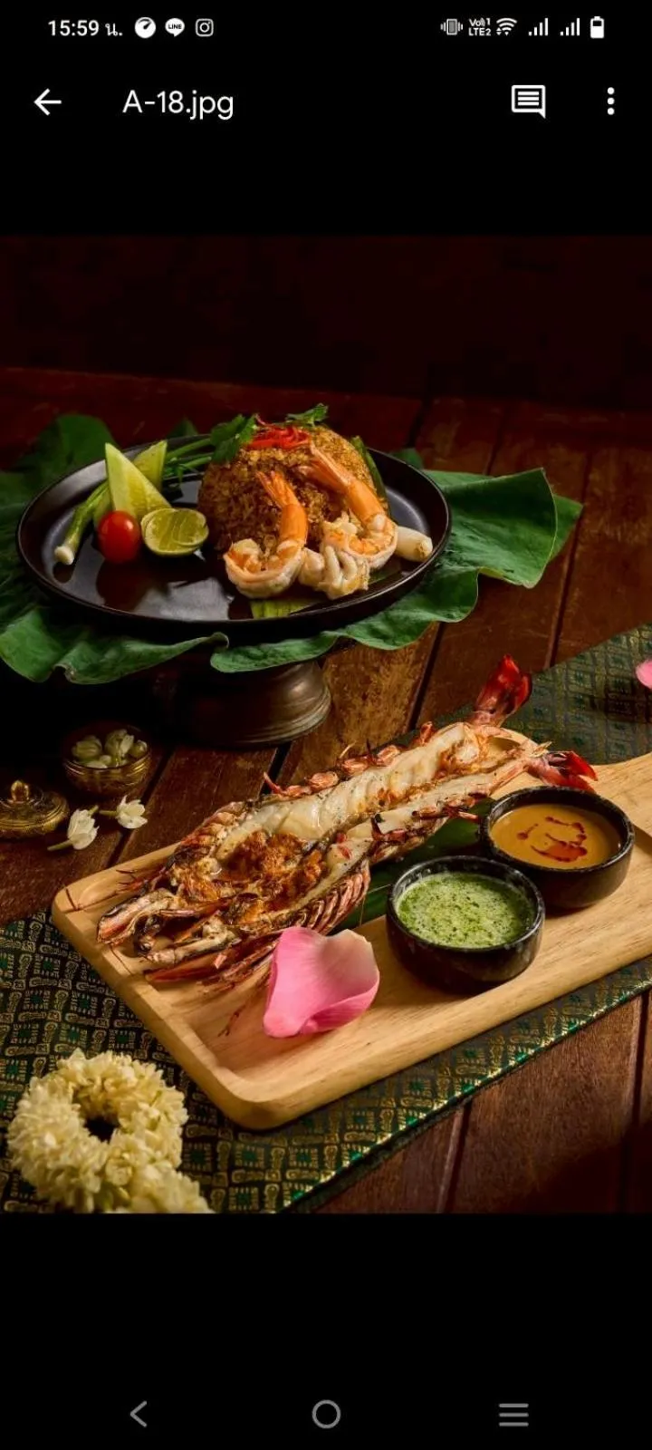 Food and drinks in Hemingways Silk Hotel