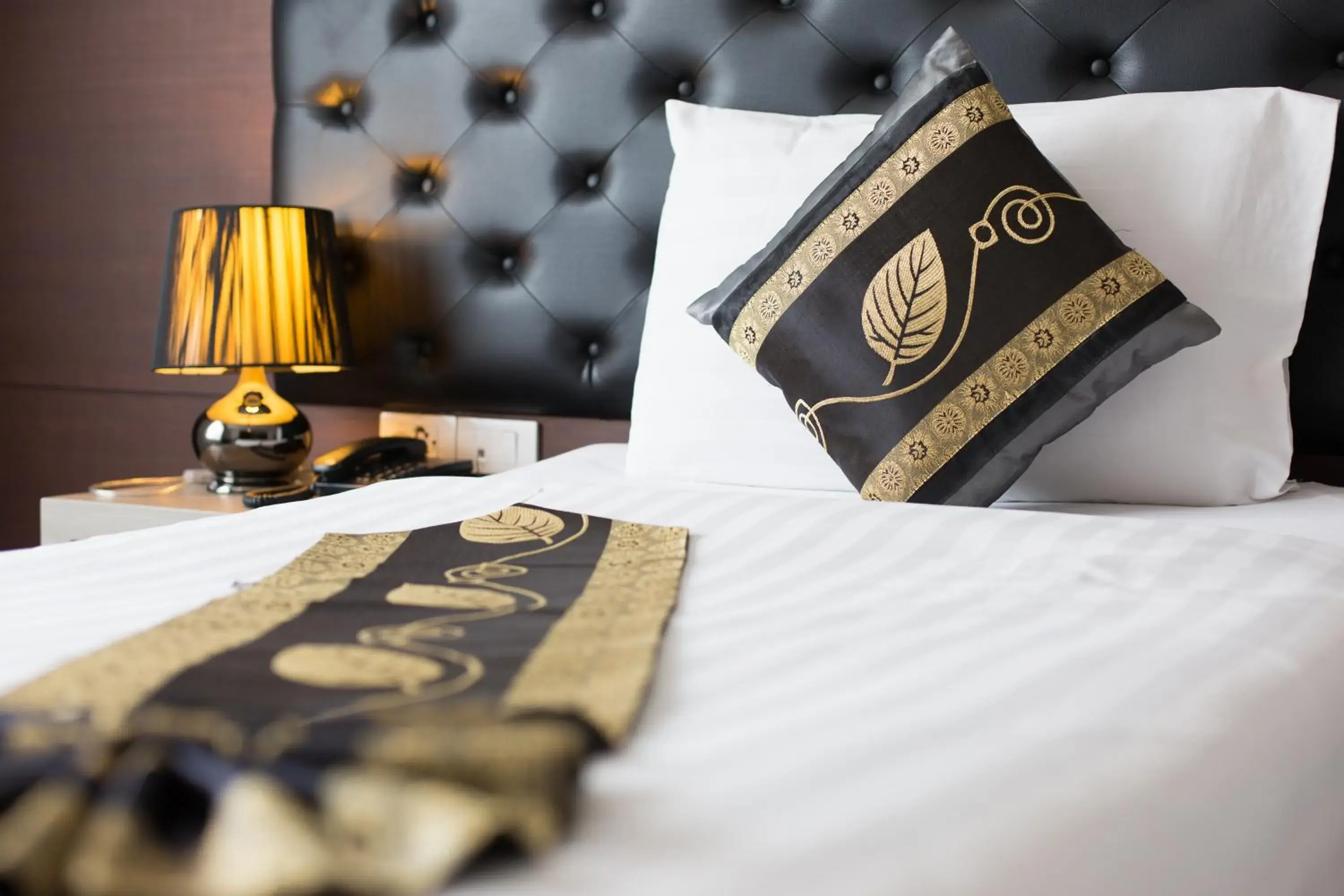 Bed in Hemingways Silk Hotel Bed in Hemingways Silk Hotel