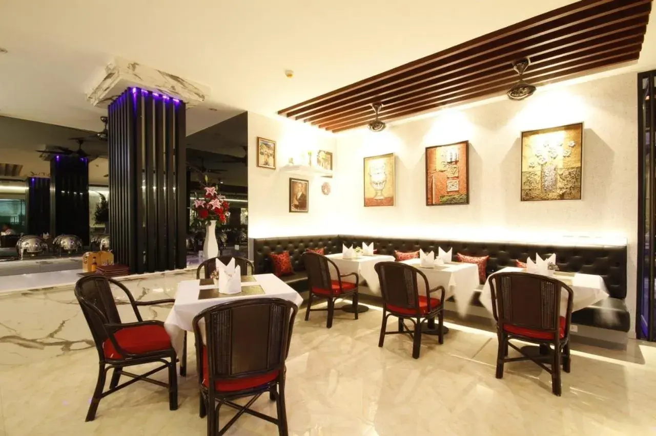 Breakfast in Hemingways Silk Hotel Breakfast in Hemingways Silk Hotel