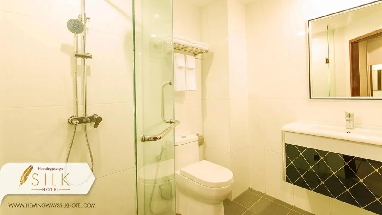 Hemingways Silk Hotel