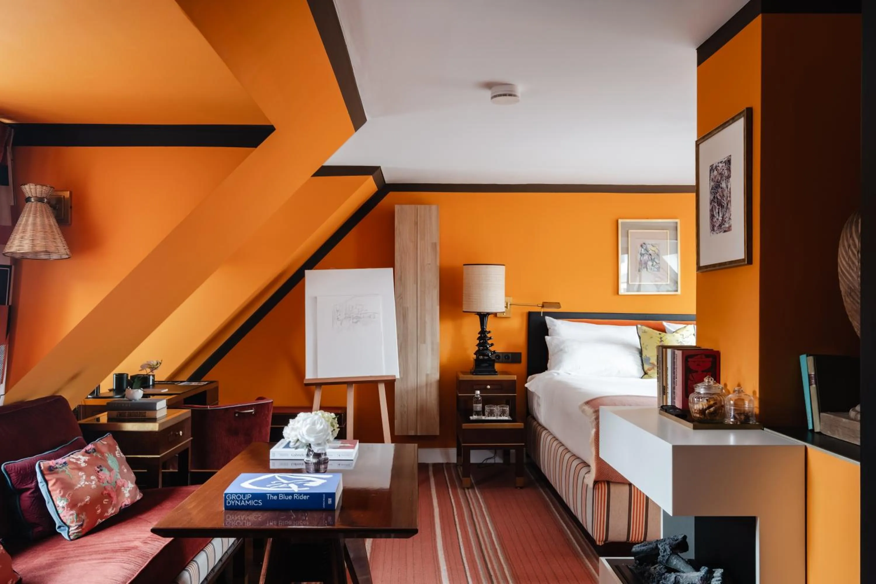 Seating area, Bed in House of Hütter- Münchner Kindl, Small Luxury Hotels of the World