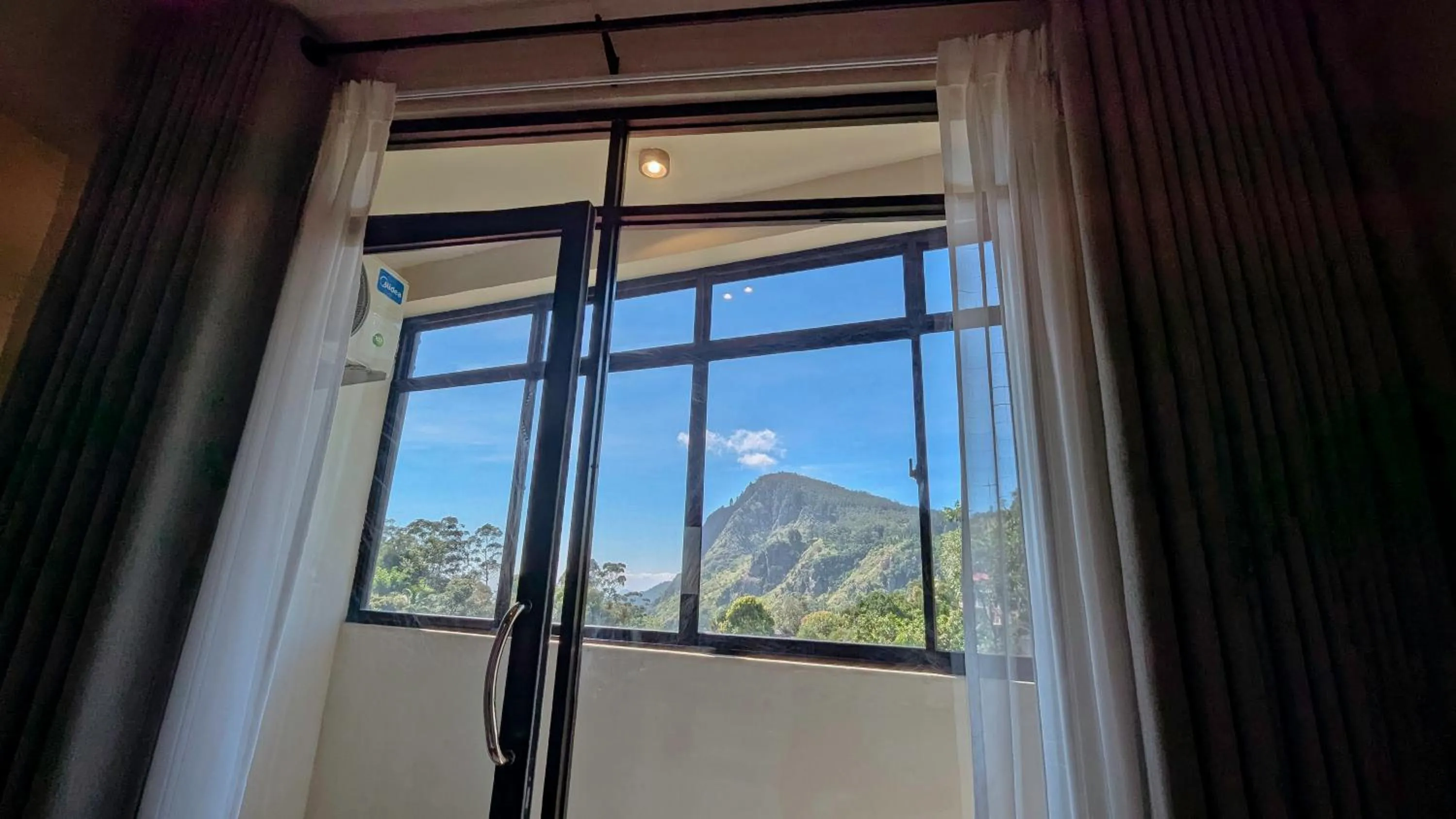 Oak Ray La Ella Breeze