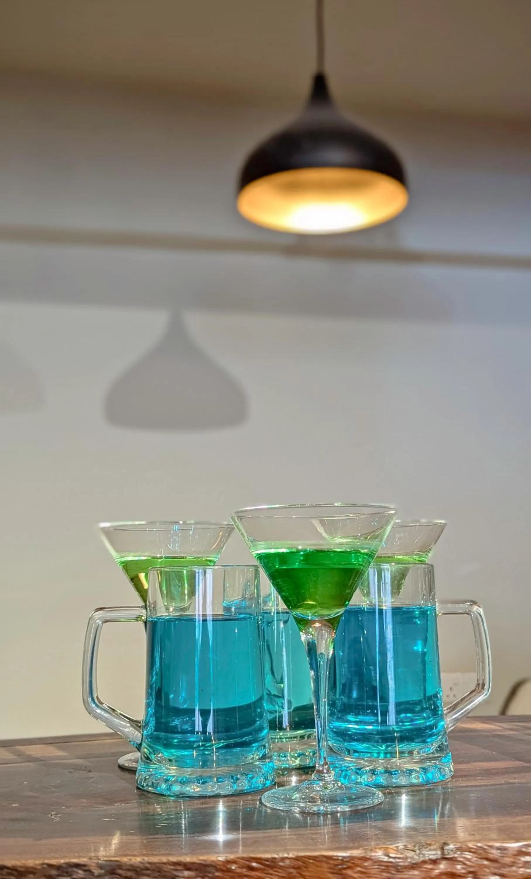 Drinks in Oak Ray La Ella Breeze