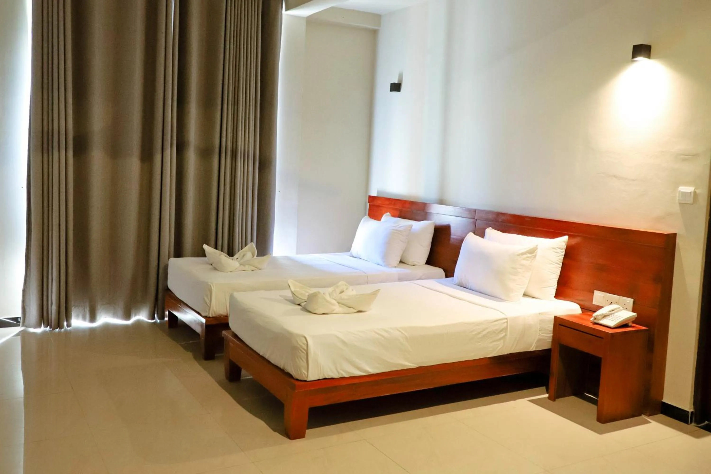 Bed in Oak Ray La Ella Breeze