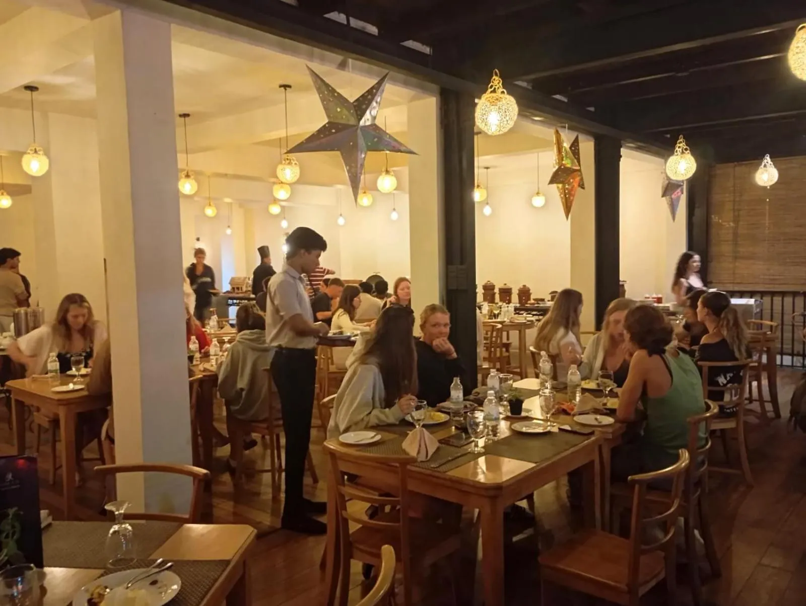 Restaurant/places to eat in Oak Ray La Ella Breeze