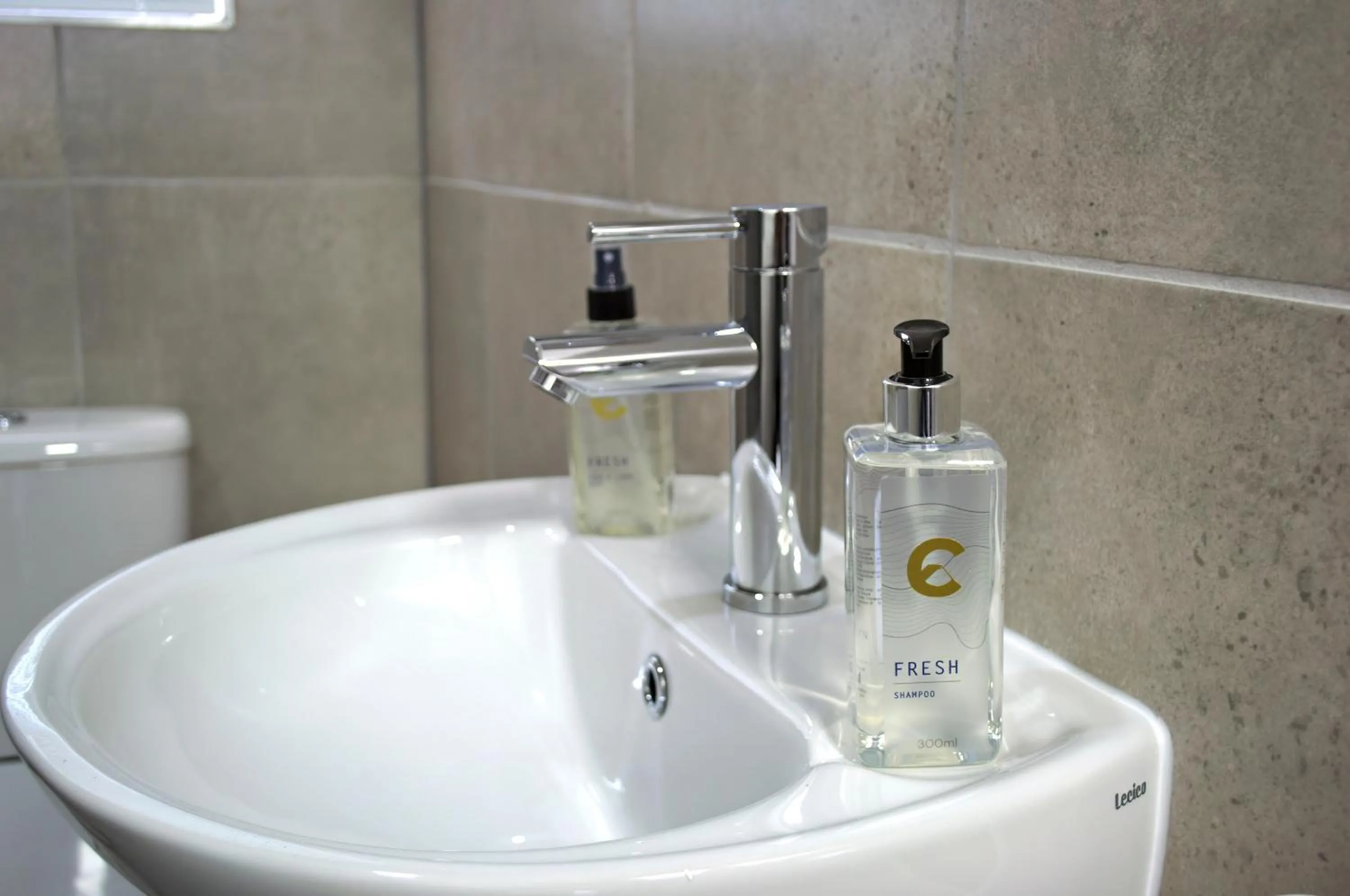 Bathroom in Camden Stay - Entire Unit - Cape Town