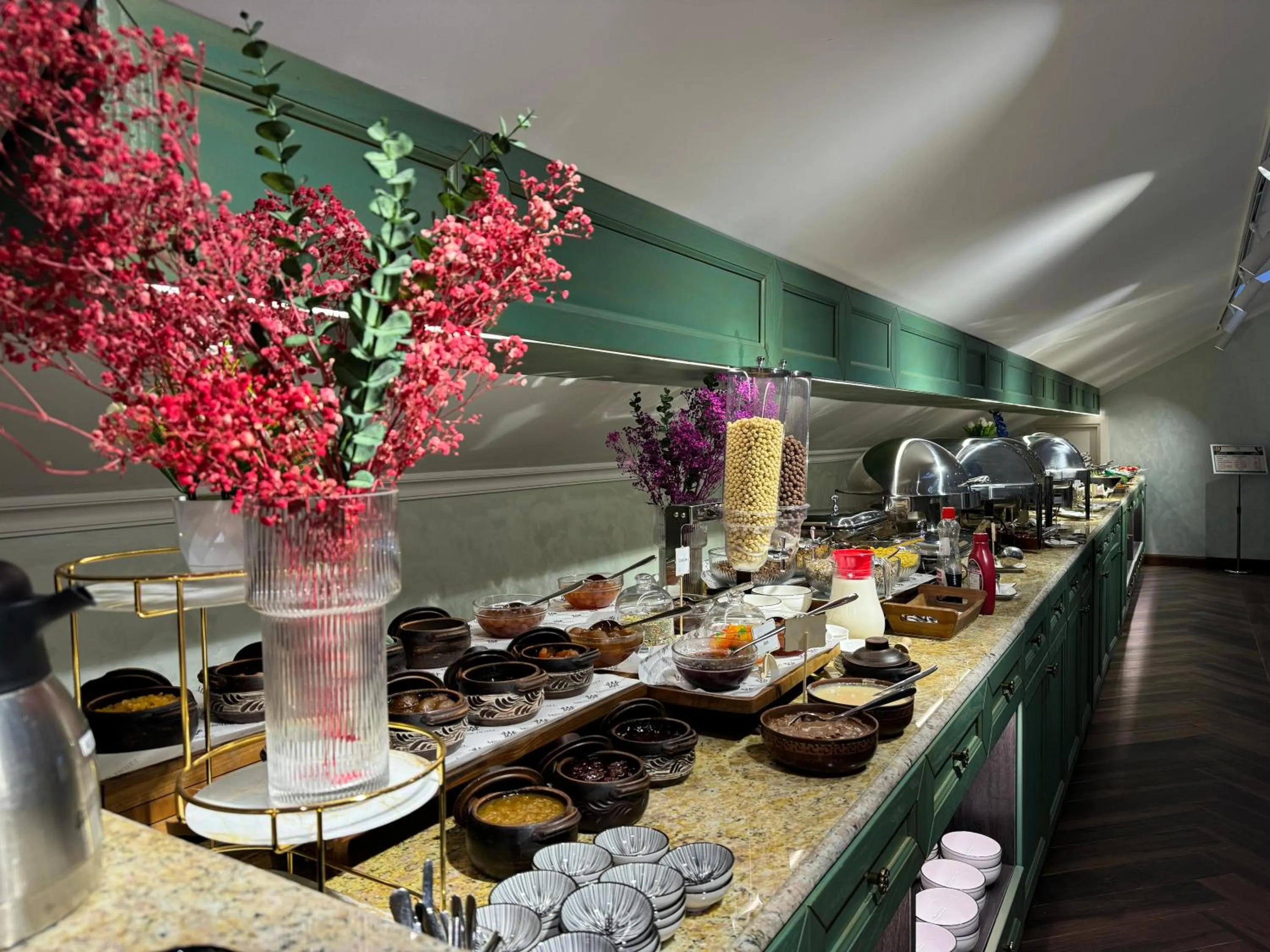 Buffet breakfast in Midway Hotel Baku