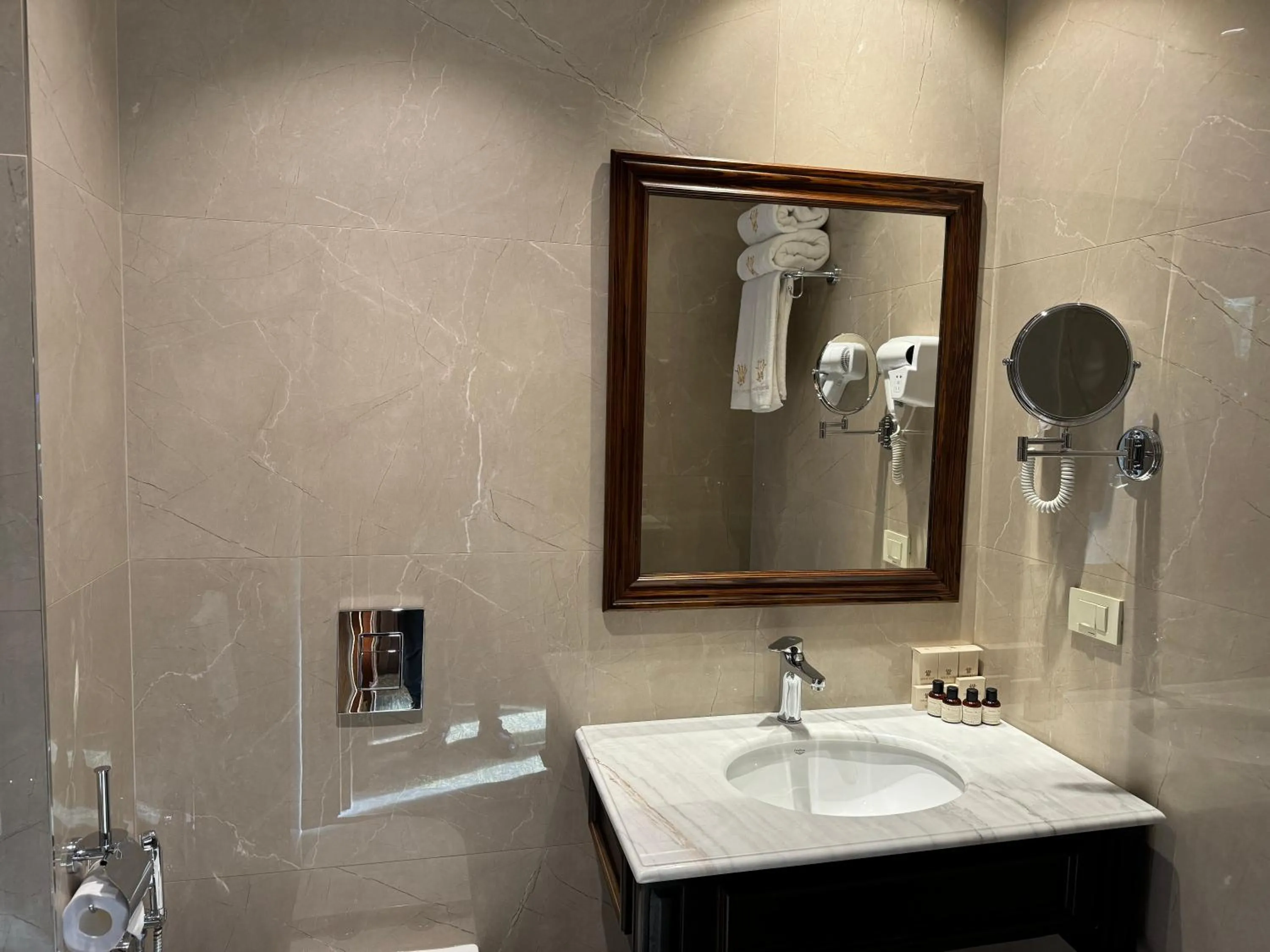 Bathroom in Midway Hotel Baku