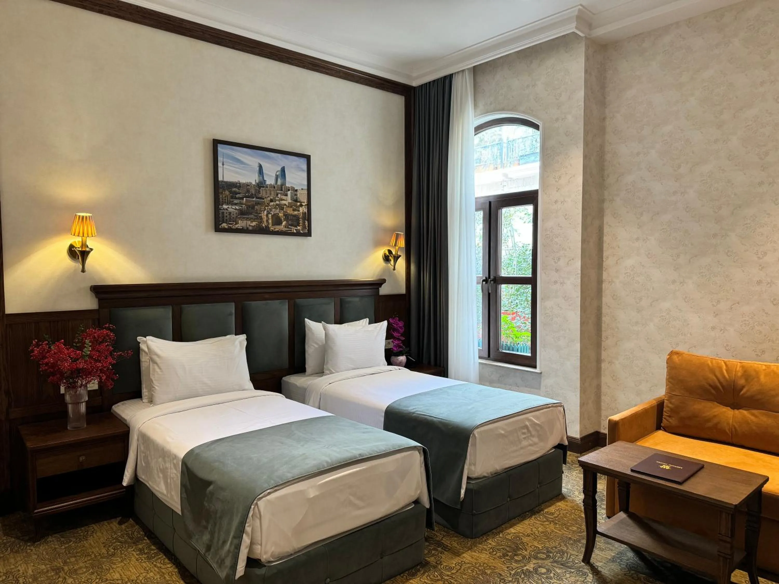 Bedroom, Bed in Midway Hotel Baku